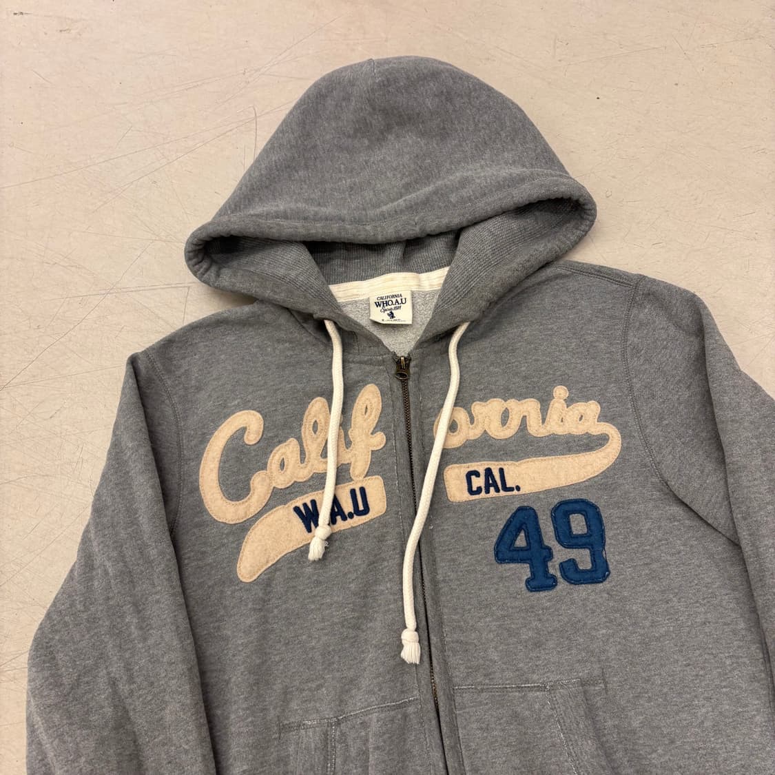 후아유 캘리포니아 그레이 후드집업 상품이미지2