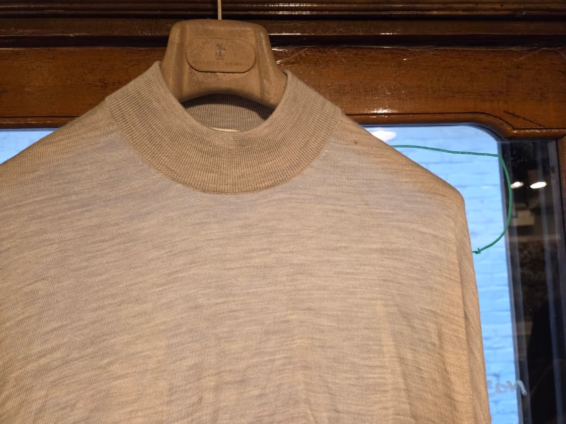 아크네 모호크넥 상품이미지10