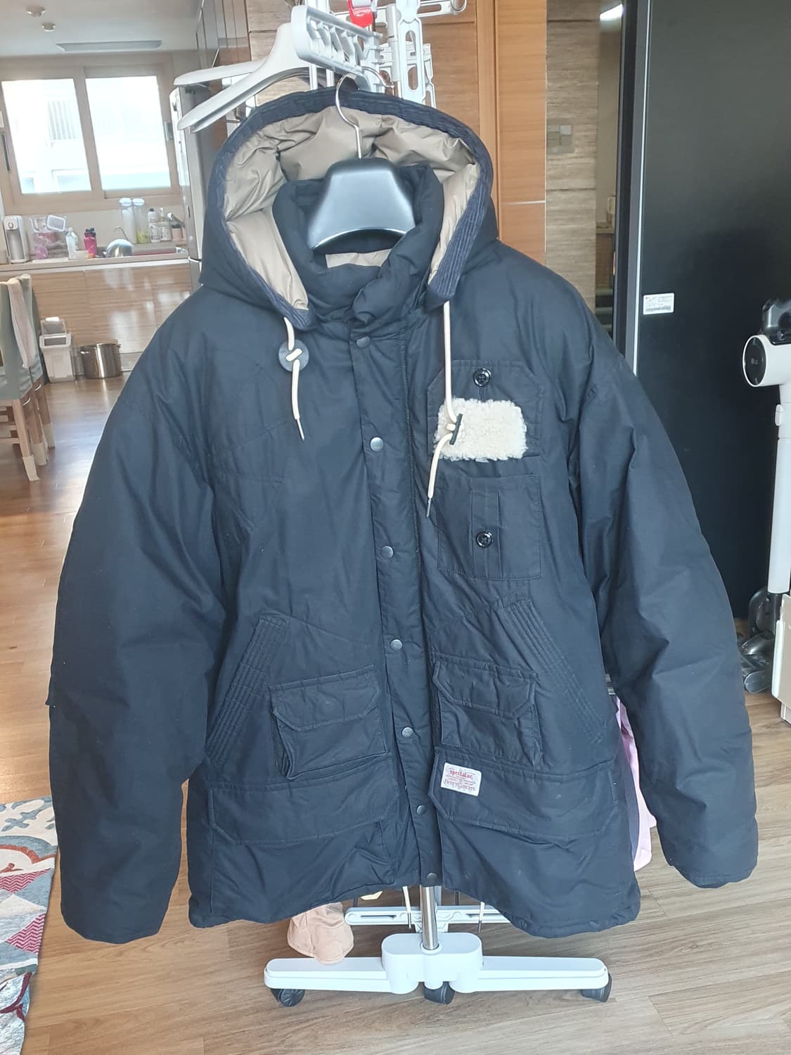 헨리코튼x스펙테이터 블랙 패딩 100 상품이미지1