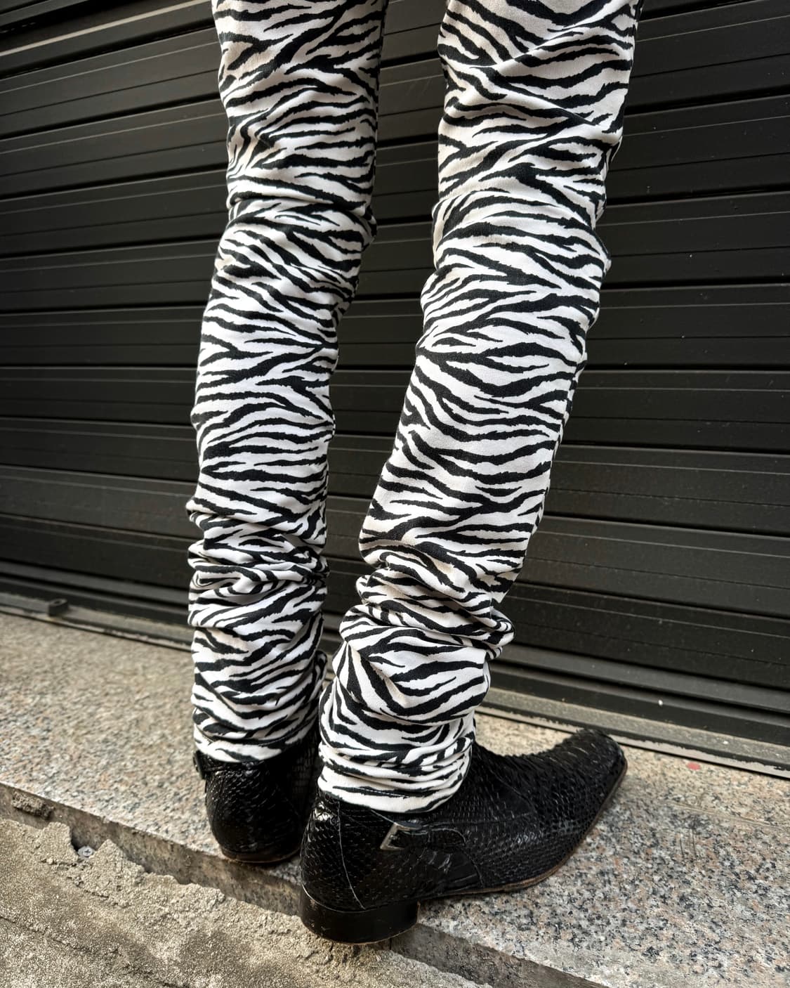 APRIL77 – Zebra Skinny Pants 상품이미지5