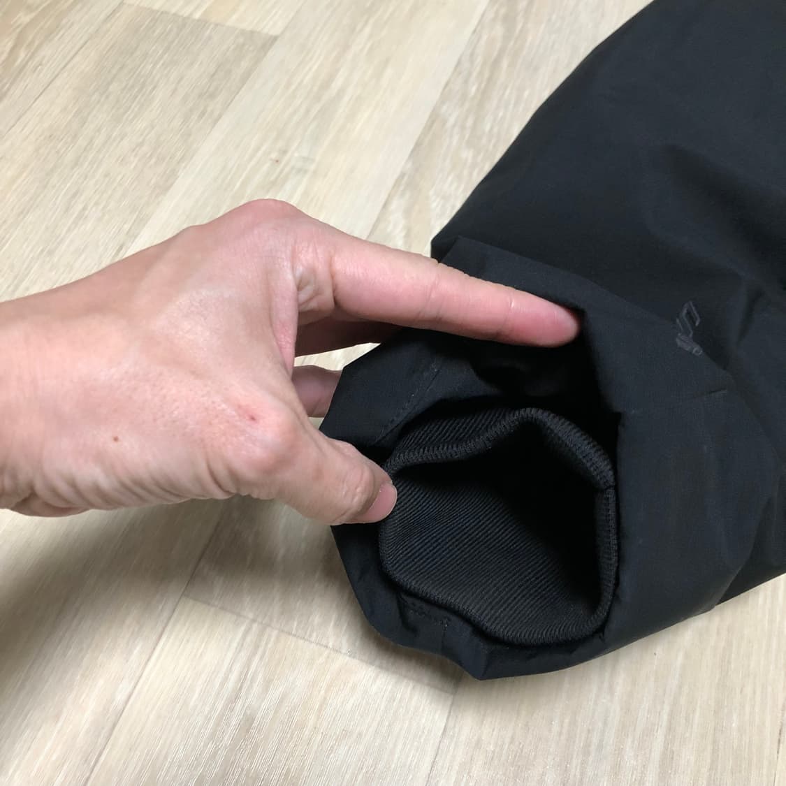 (XL) 뉴발란스 UNI 케이브 구스 다운 자켓 블랙 자켓 블랙 상품이미지4