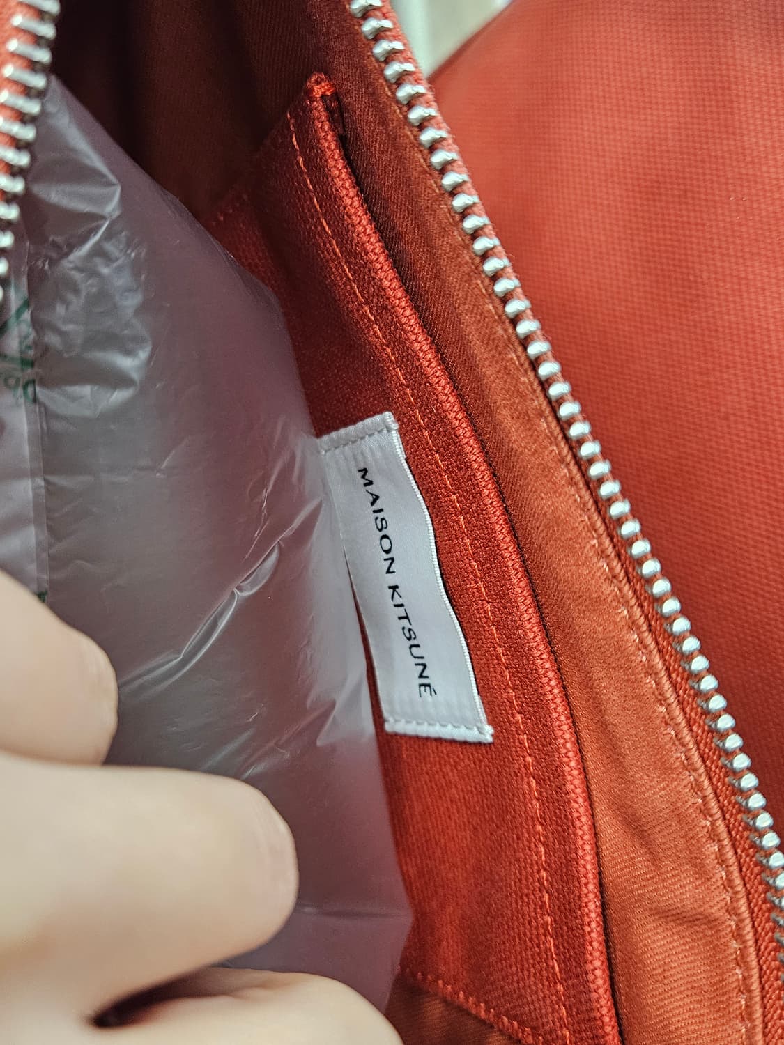 메종키츠네 폭스헤드파우치백 상품이미지7