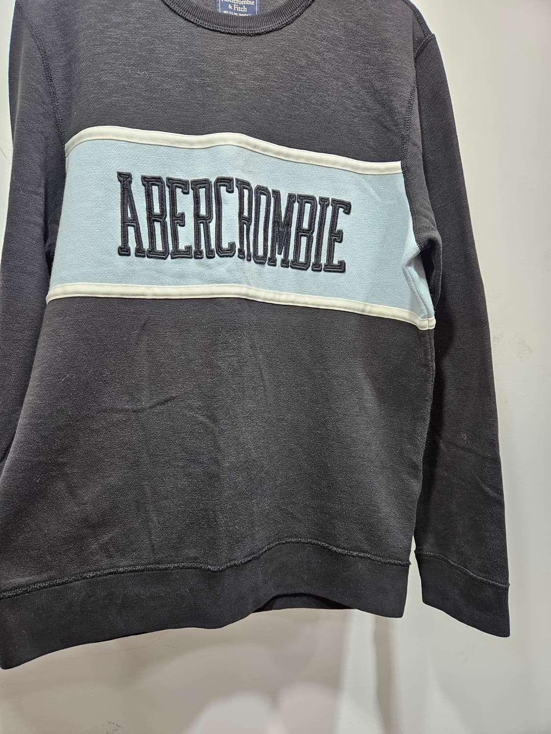 아베크롬비 블랙 로고 맨투맨 기모 티셔츠 M 상품이미지7