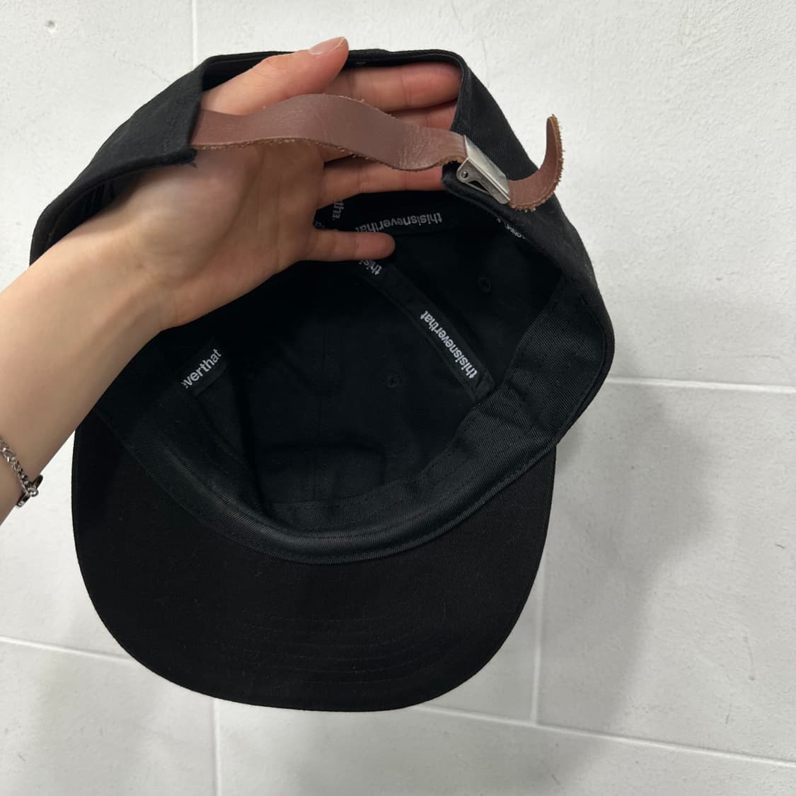 디스이즈네버뎃 캠프캡 상품이미지3