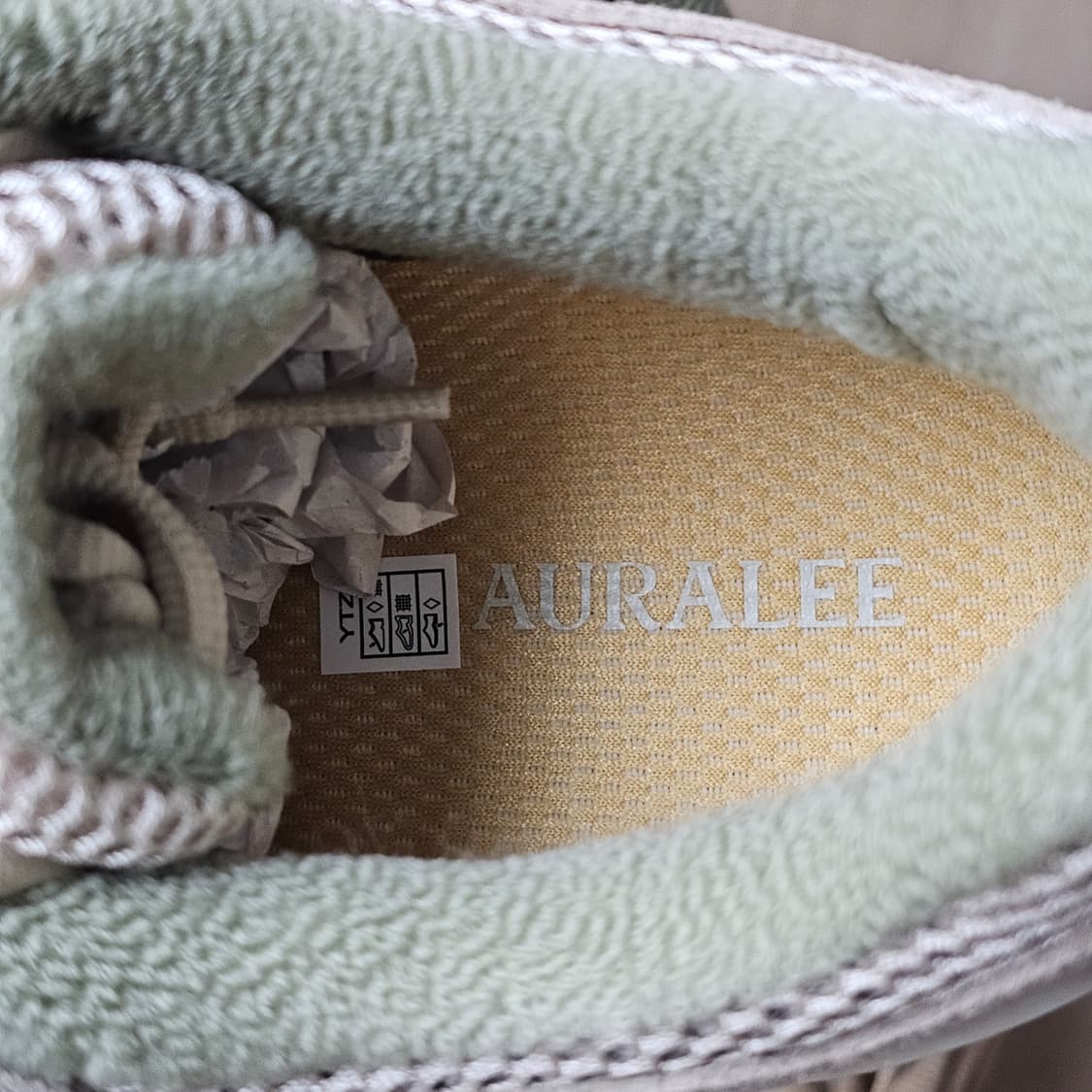 285 새제품) 뉴발란스 x 오라리 1906R 본 화이트 M1906RAU 상품이미지5