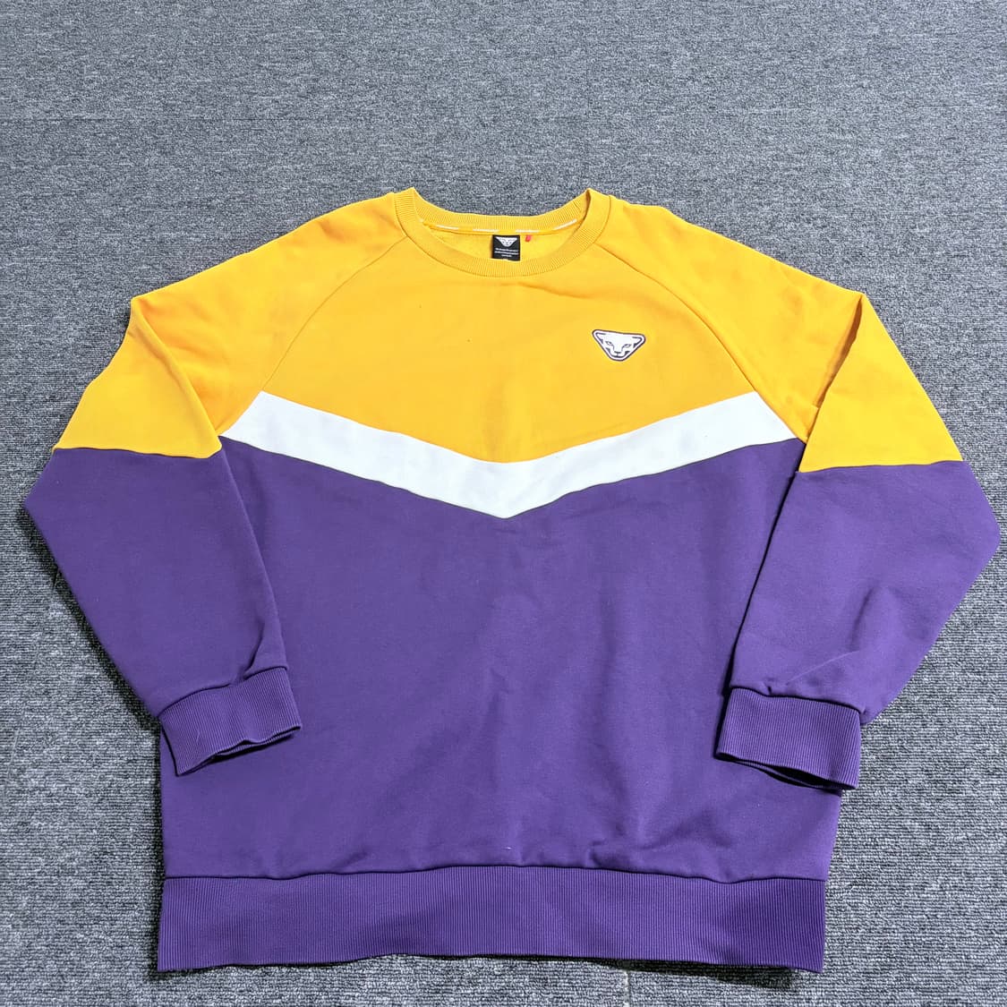 다이나핏 하프솔 맨투맨 상품이미지1