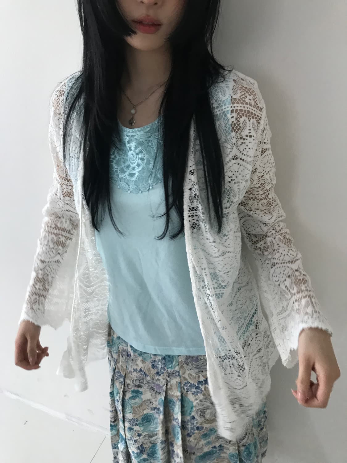 Lace Embroidery Punching Long Knit Cardi 상품이미지5