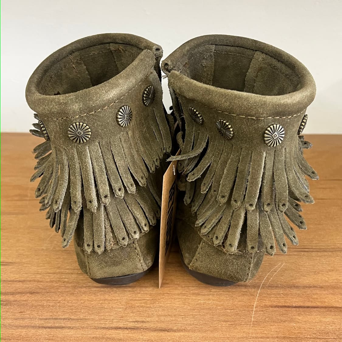 미네통카 더블 프린지 부츠 '카키' 상품이미지6