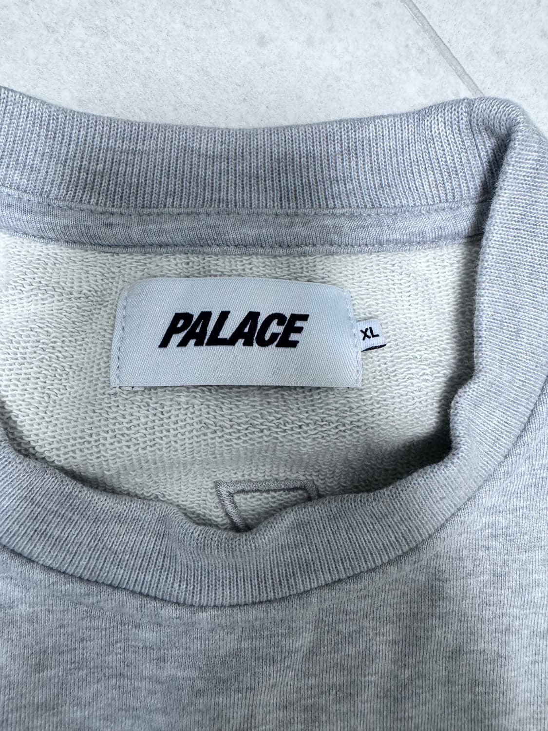 (중고/XL) palace lon dons crew grey XL 상품이미지5
