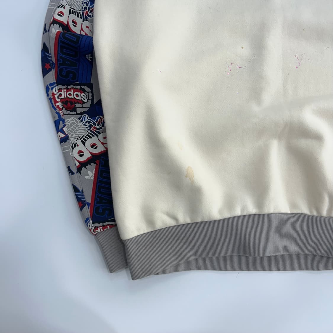 Adidas 아디다스 니고 콜라보 블루그레이 패턴 나그랑 맨투맨 상품이미지4