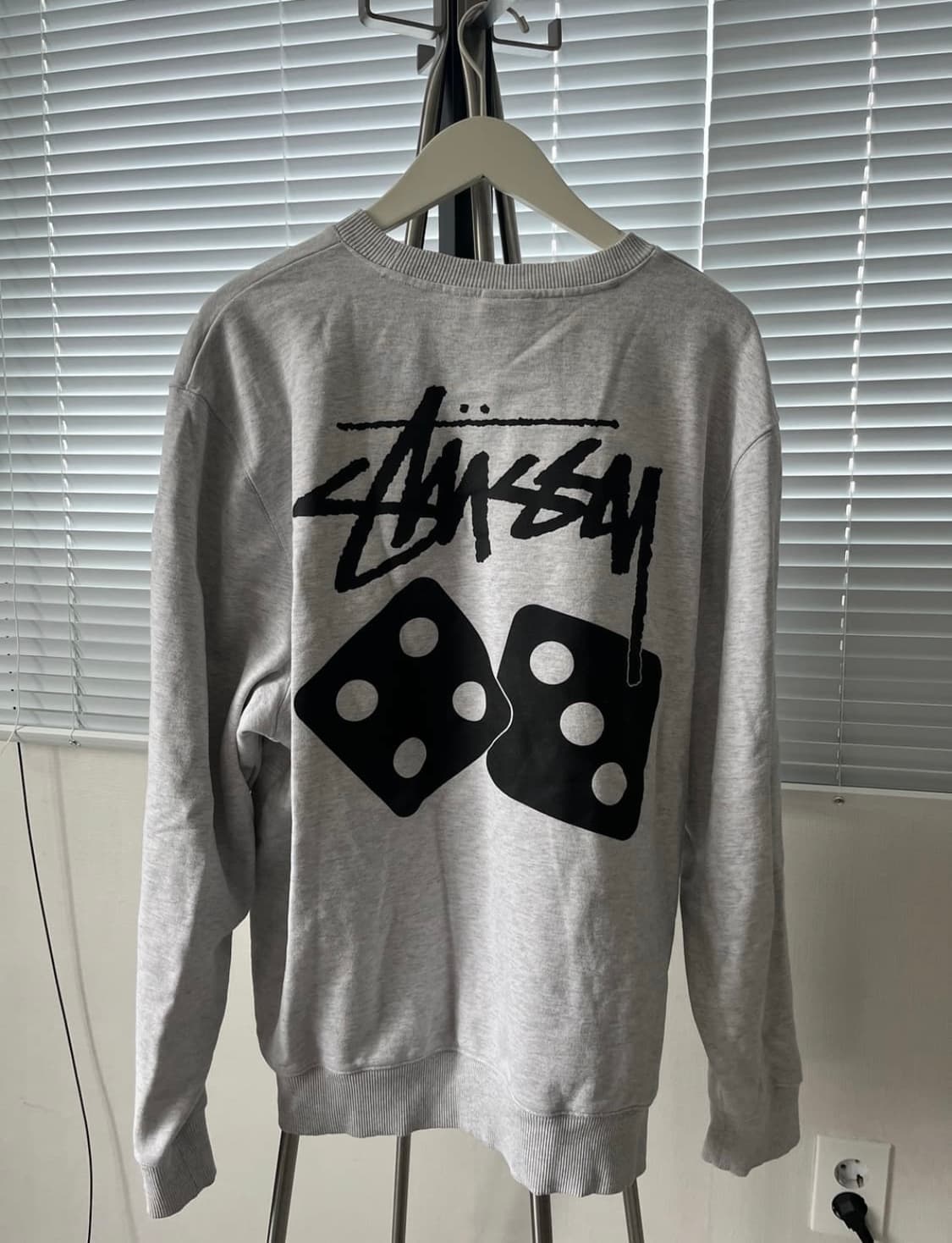 스투시 다이스 맨투맨 상품이미지2