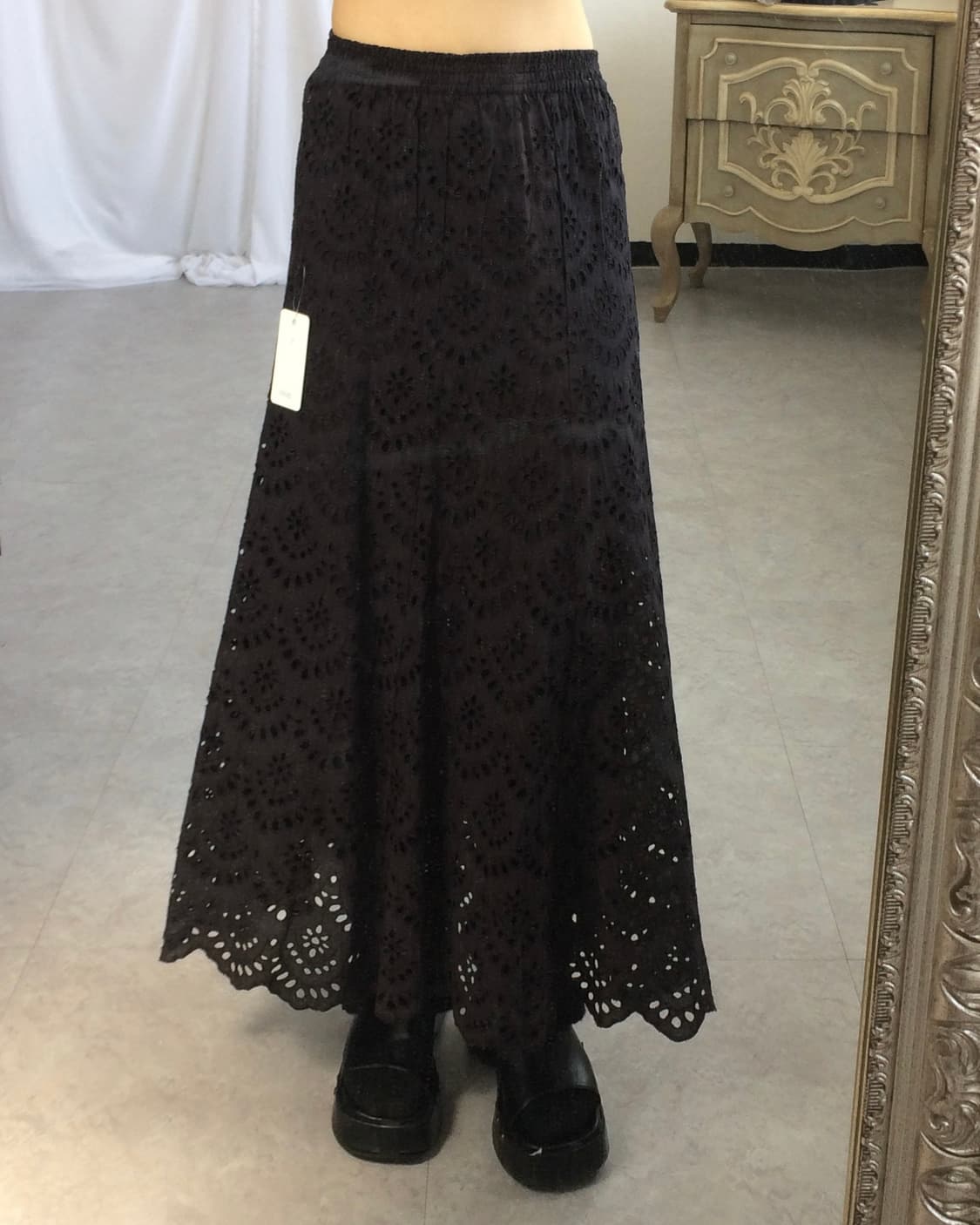 Punching pattern long skirt 상품이미지6