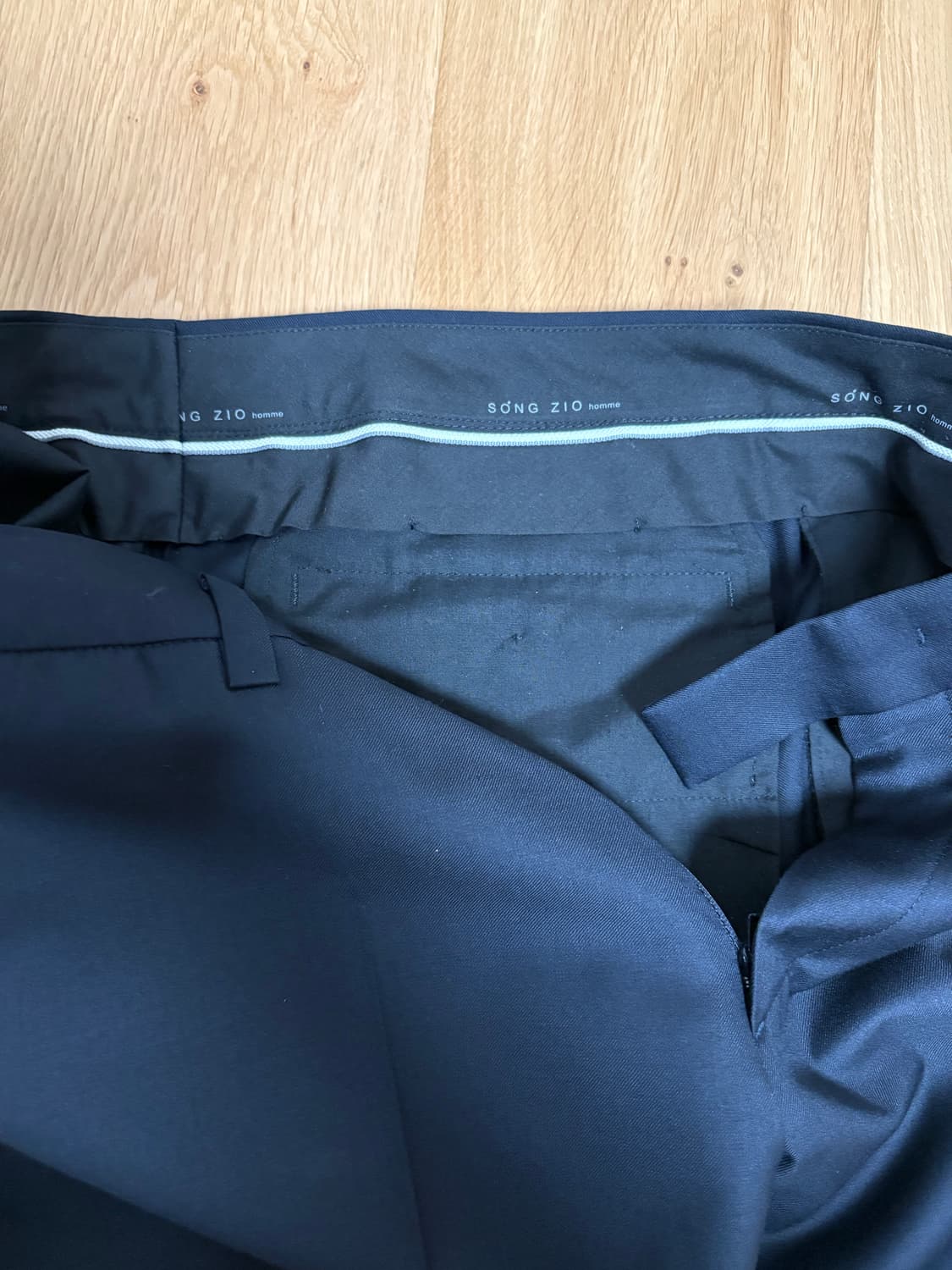 송지오 옴므 남성 네이비 정장 세트(48사이즈) 상품이미지4