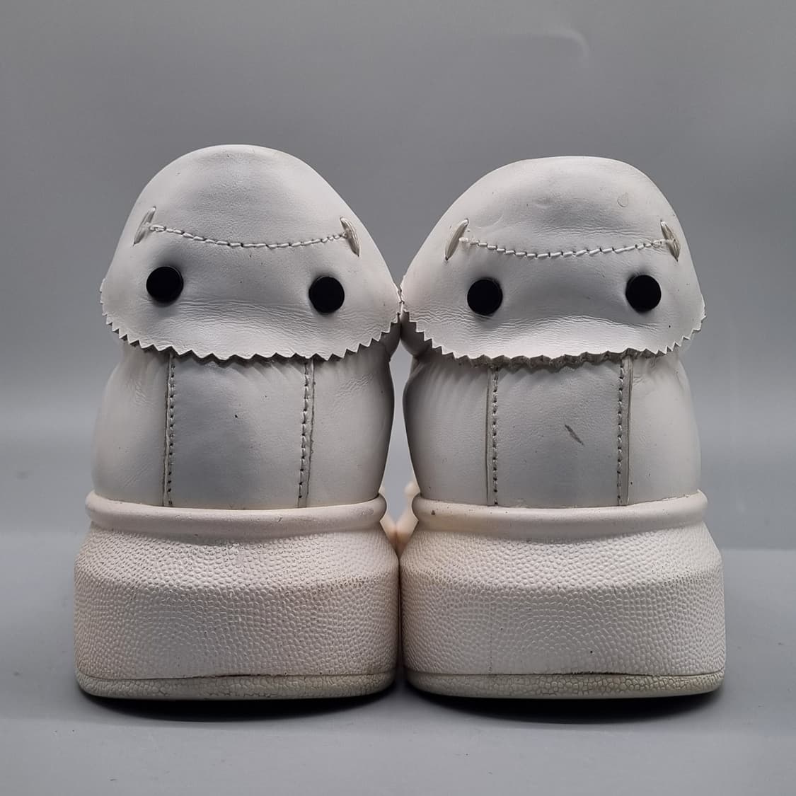 슈콤마보니 레더 여성스니커즈235 굽6 상품이미지4