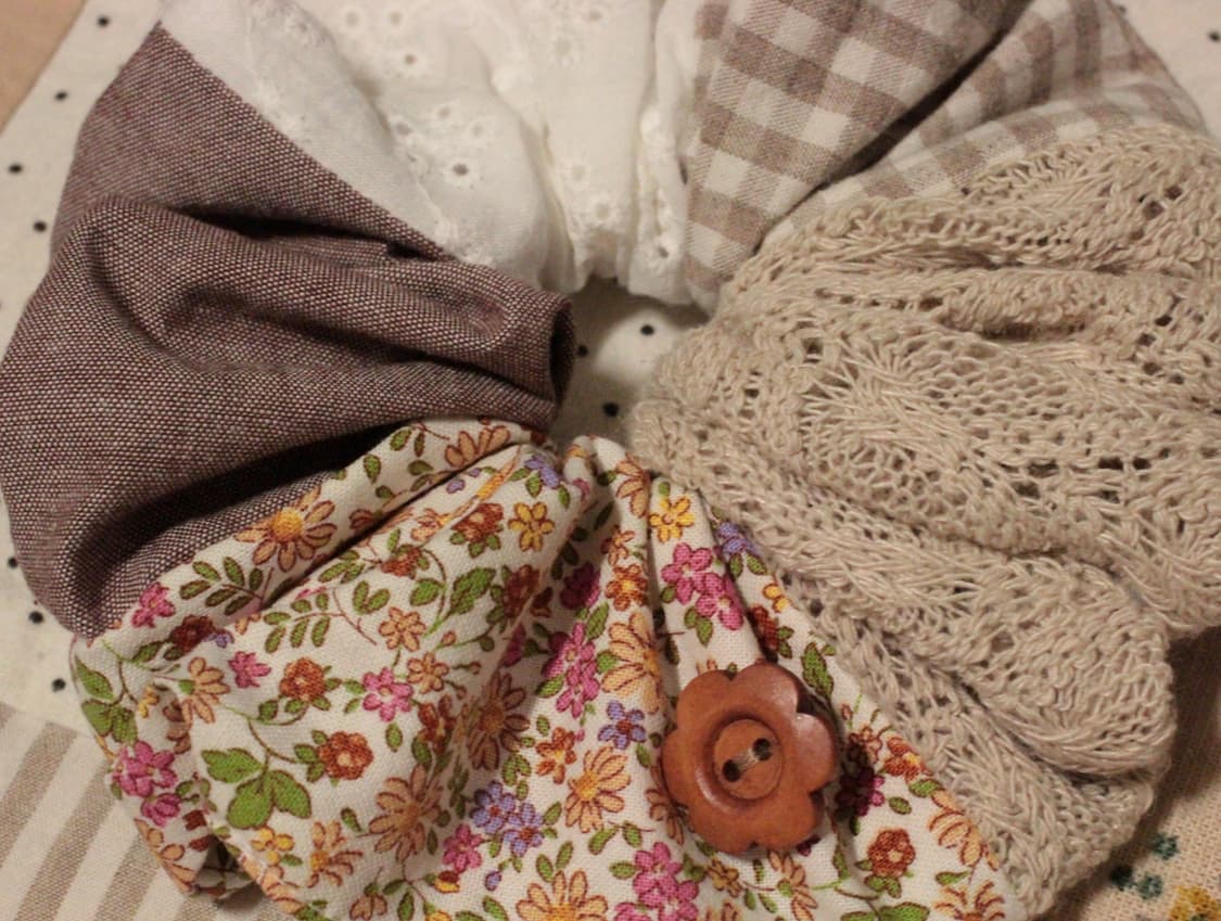 핸드메이드 베이지니트 패치워크 스크런치 상품이미지2