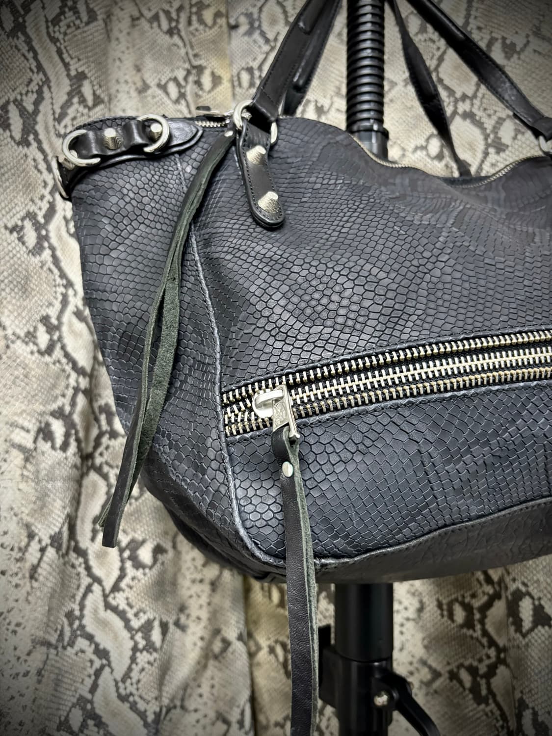 [00’s ASH 아쉬] Snake Pattern Buckle Detai 상품이미지7