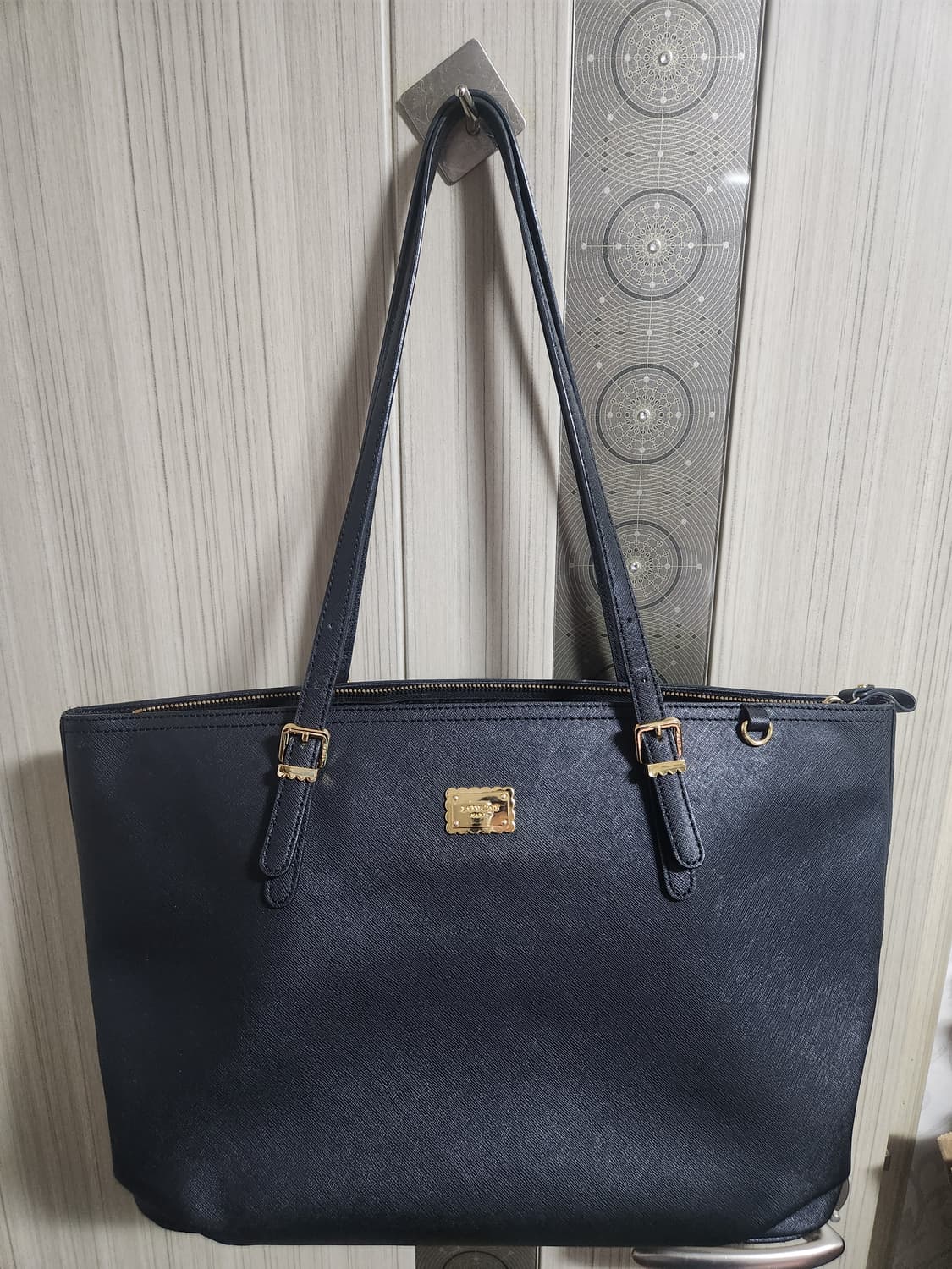 러브캣 소가죽 사피아노 블랙 숄더 쇼퍼백 상품이미지1