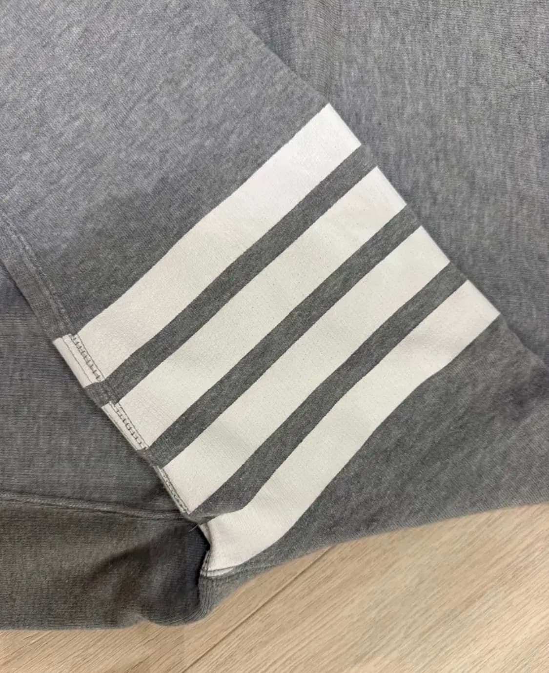 톰브라운 맨투맨 3 사이즈 가단 57 총장69 상품이미지2