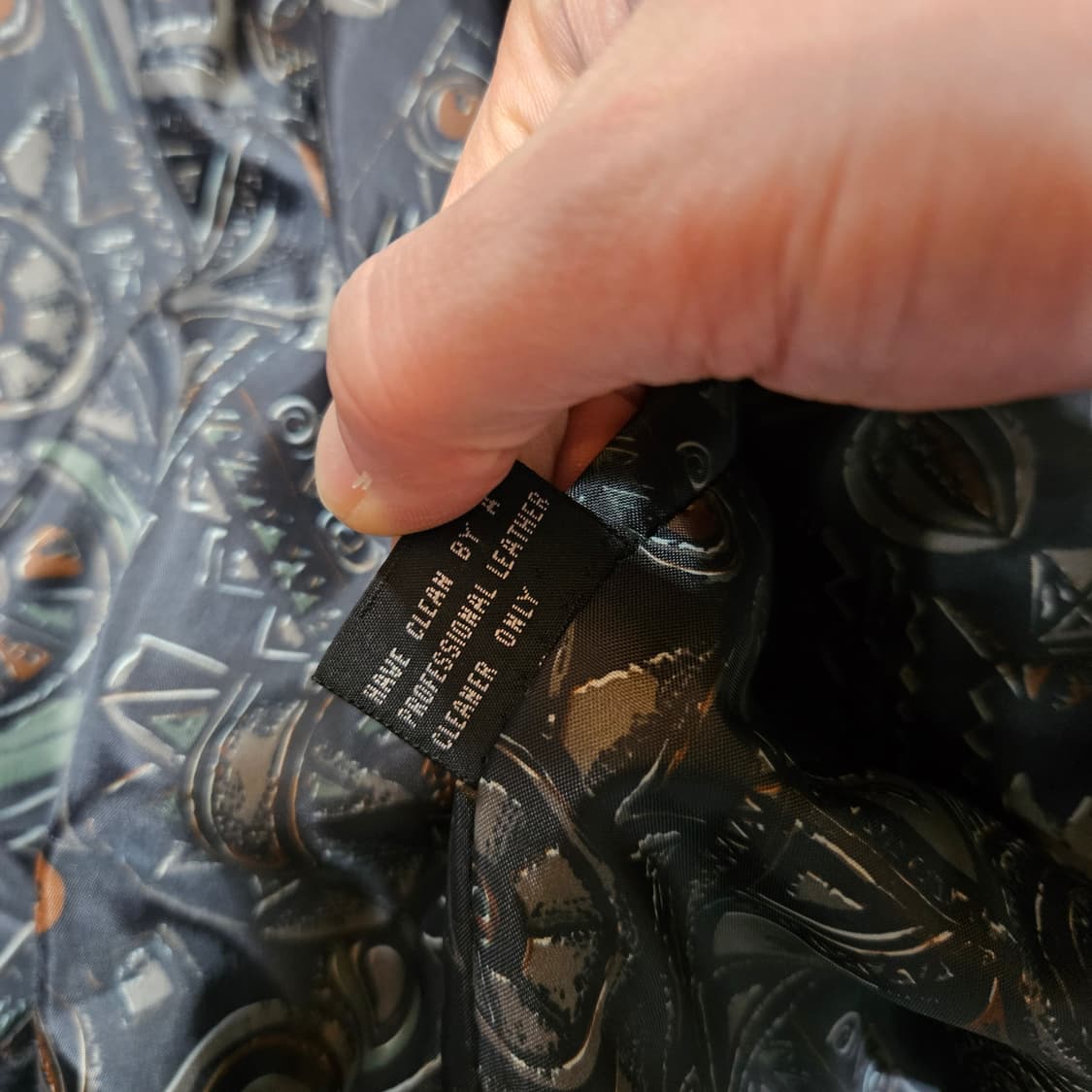 로가디스(Rogadis) Vintage 파워 숄더 레더 가죽 자켓 M  상품이미지8