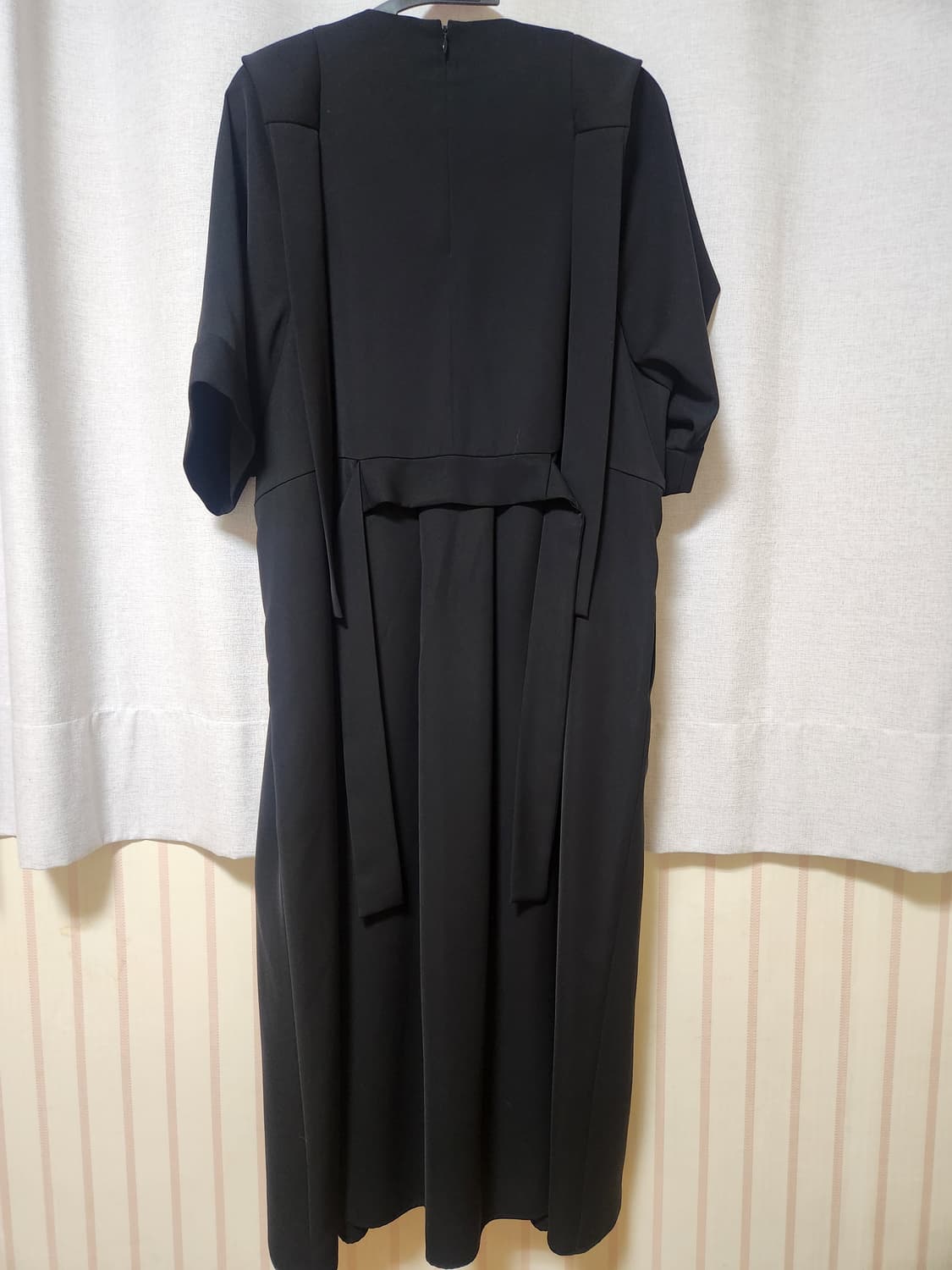 엔폴드 원피스 새제품(블랙/36사이즈) 상품이미지3