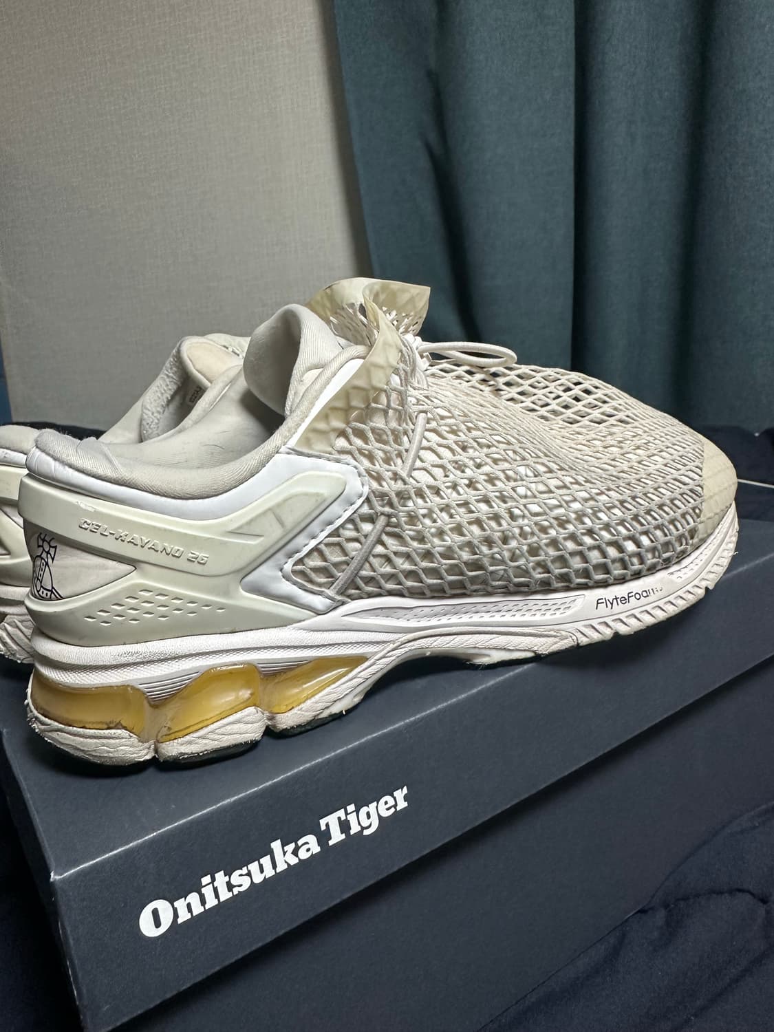 아식스 X 비비안 웨스트우드 젤 카야노 26 아이보리 색상 270mm 상품이미지5