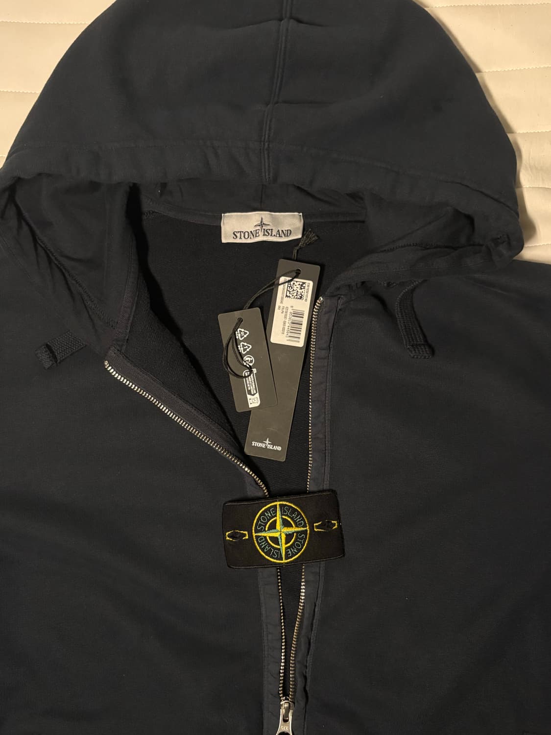 [새상품급✨] 스톤아일랜드 후드집업 M size 상품이미지4