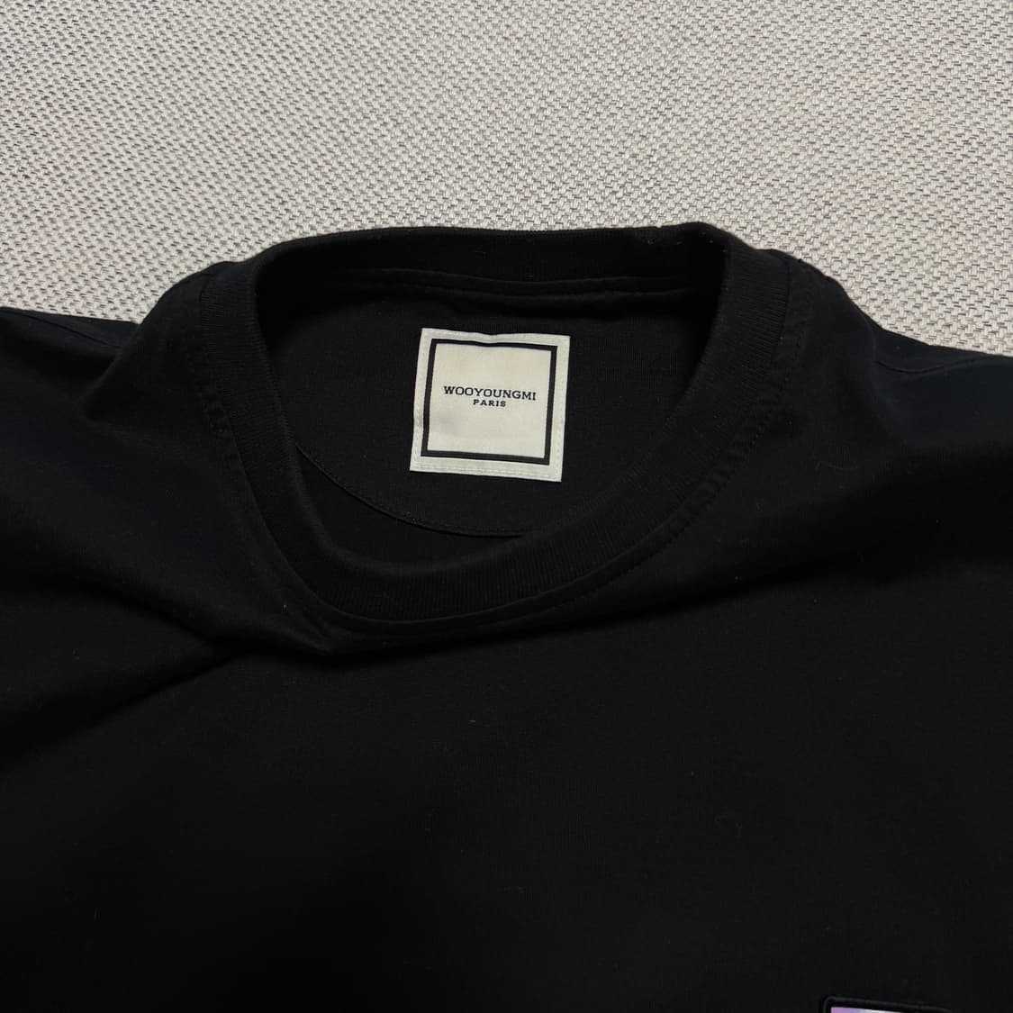 우영미 그라데이션 로고 코튼 반팔 티셔츠 상품이미지4