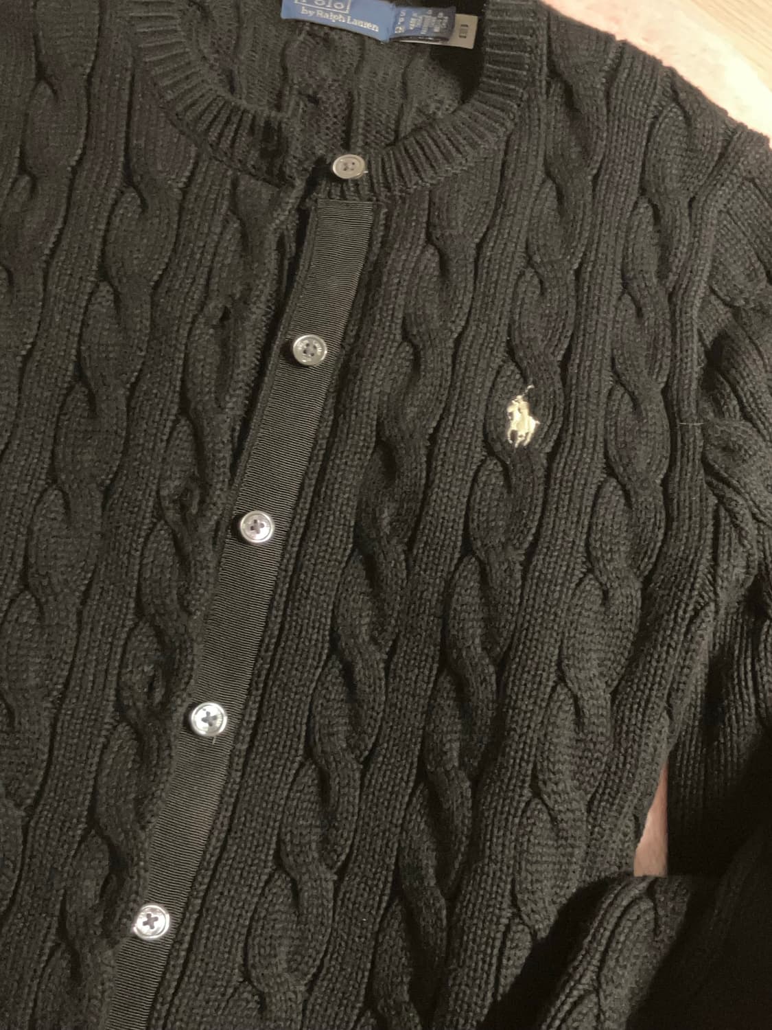 폴로 니트 검정 (´°̥̥̥̥̥̥̥̥ω°̥̥̥̥̥̥̥̥｀)  상품이미지1