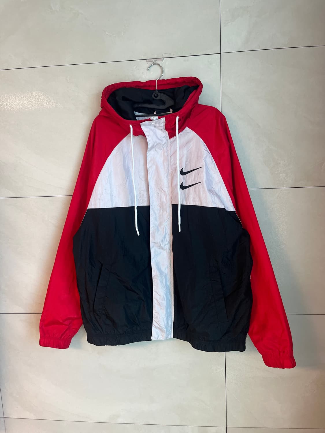 [XL] 나이키 더블 스우시 바람막이 레드/화이트/블랙 상품이미지4