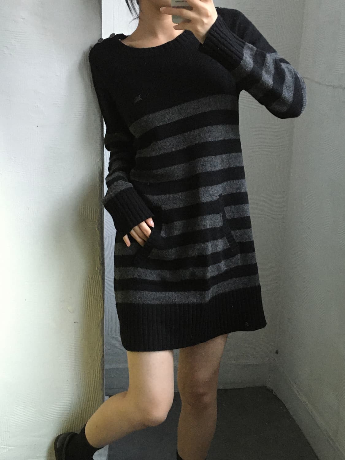 Burberry  버버리 블루라벨 블랙·차콜 스트라이프 니트 원피스 상품이미지3