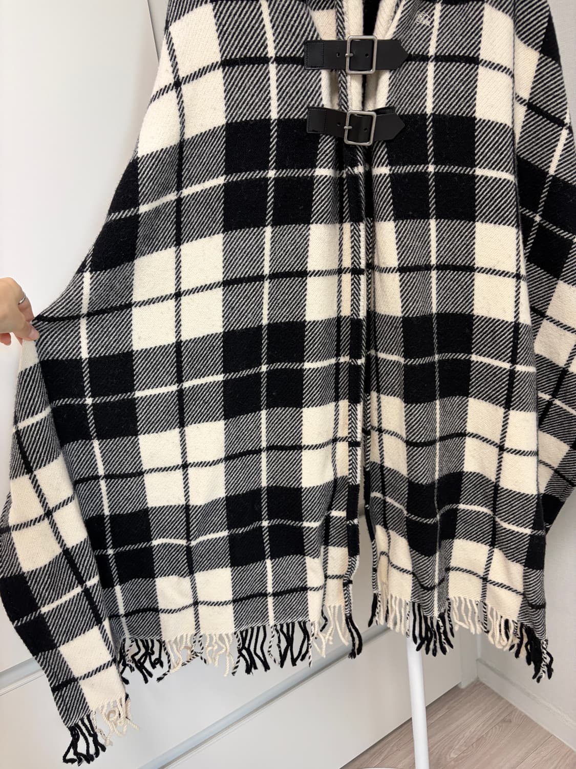 버버리 블랙 체크 후드 판초 숄 머플러 상품이미지9