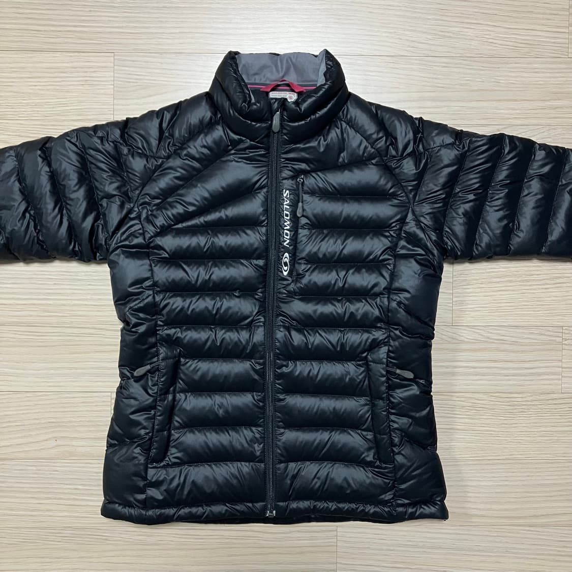 살로몬 구스 다운 프로우먼 경량 패딩 상품이미지3