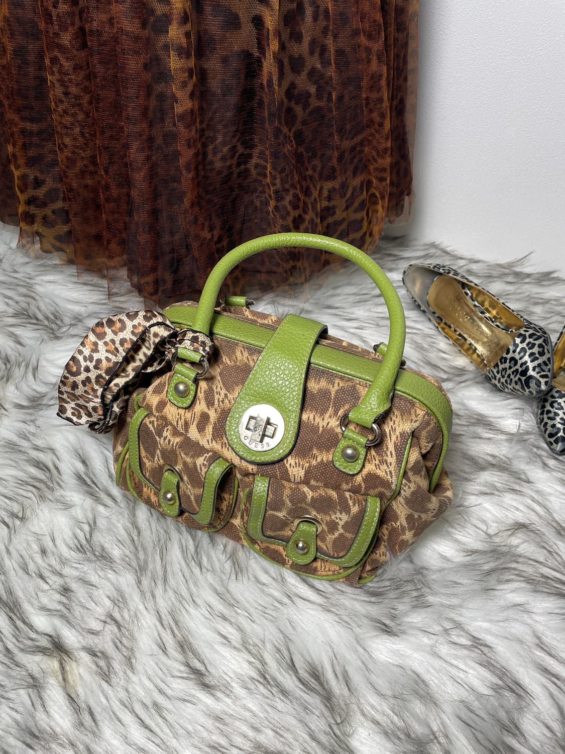 올드 게스 guess 호피 연두 백 상품이미지2