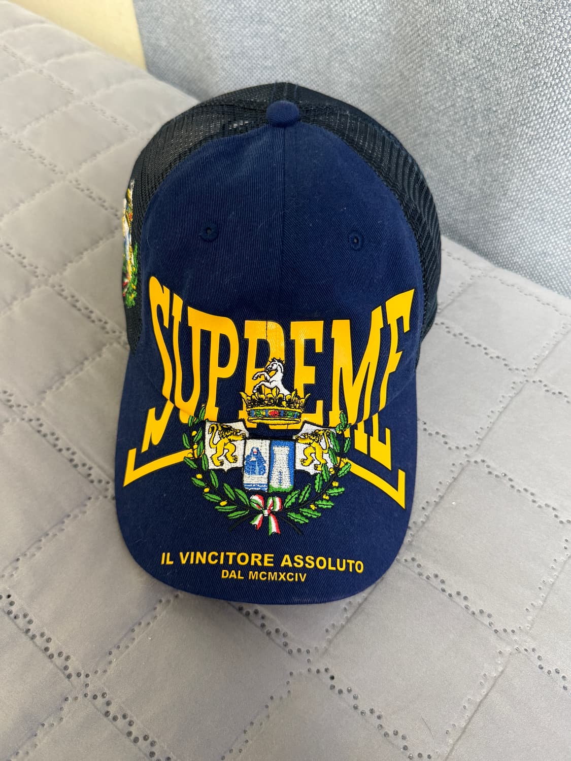 슈프림 크레스트 메쉬 백 6-패널 네이비 상품이미지2