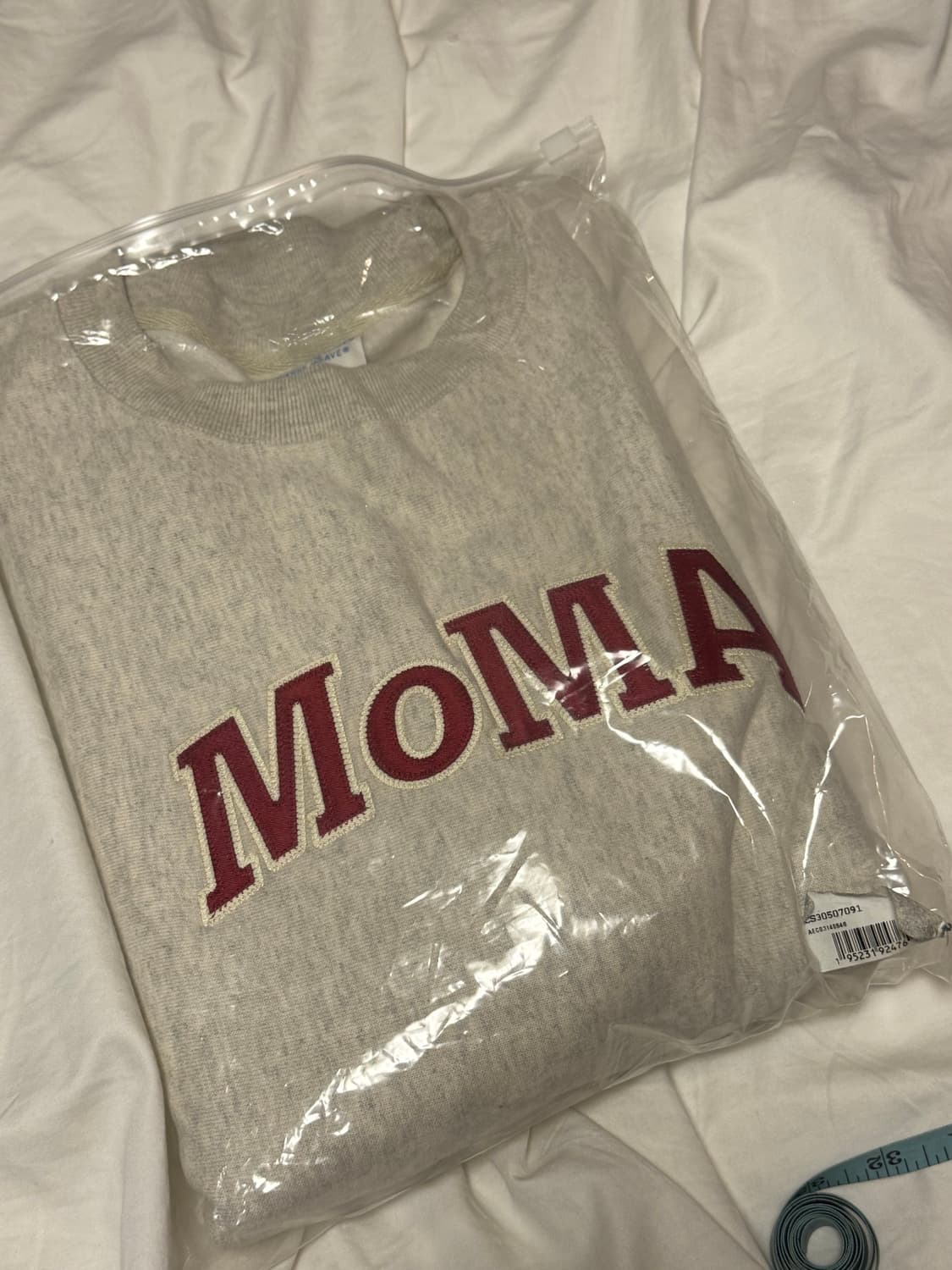 [L] MoMA x Champion Crewneck (모마 챔피온) 상품이미지2