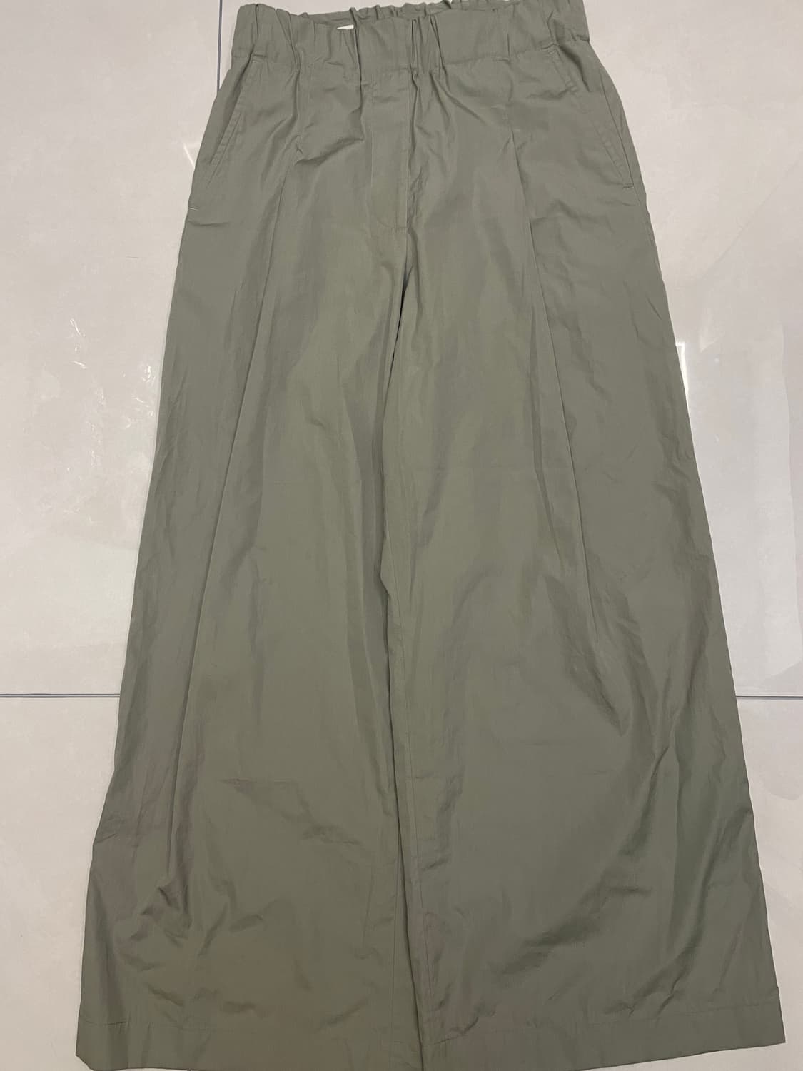 드리스 반 노튼 25SS 와이드 플리츠 슬랙스 그레이 상품이미지4