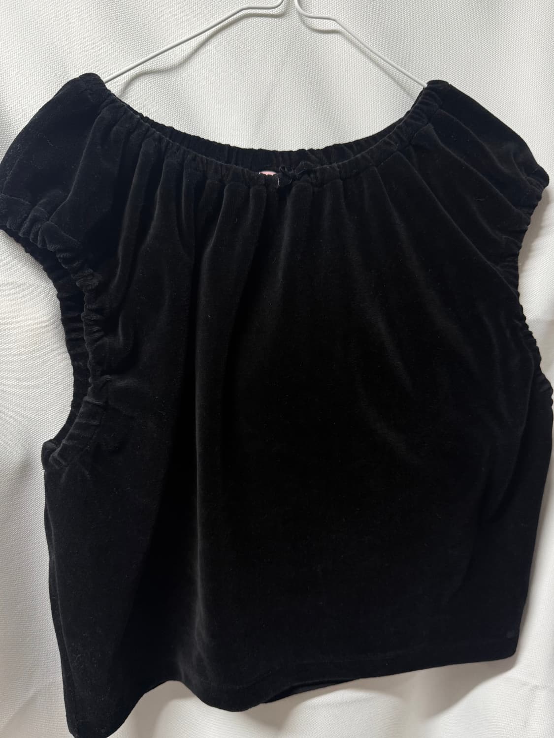 셀리테일즈 VELVET SHIRRING T-SHIRT_BLACK 상품이미지2