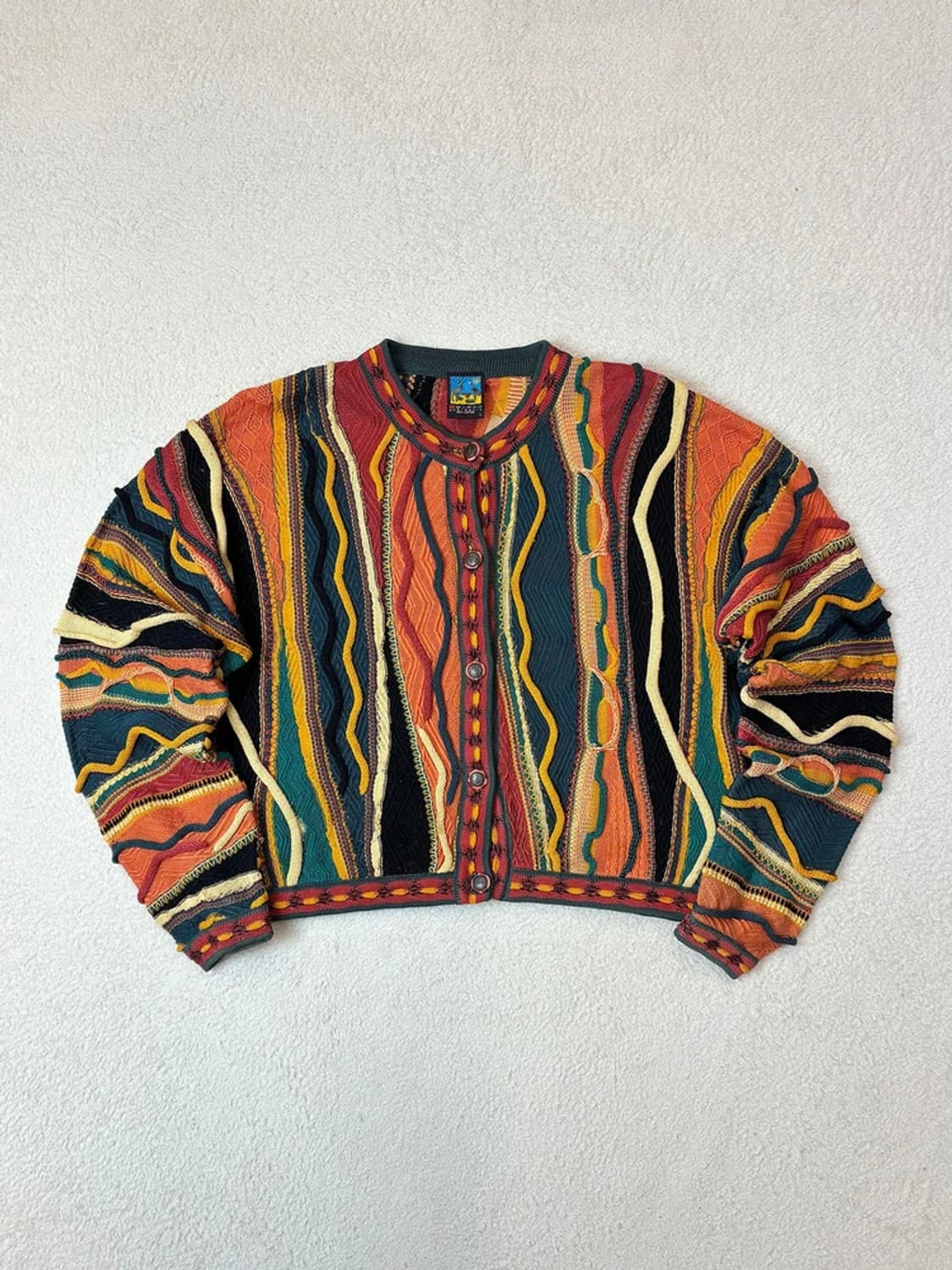 EMAROO 90's 케이블 3D 니트 크롭 가디건 PN6119 상품이미지1