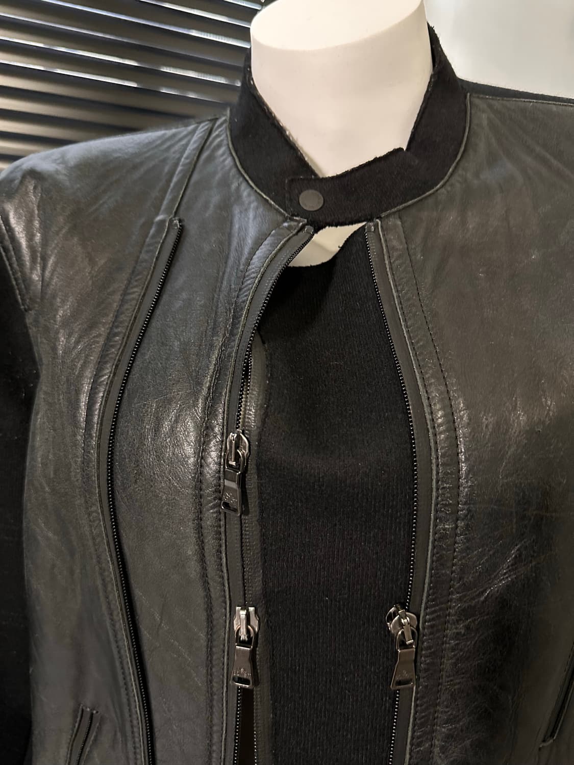 neilbarret leather two way zip-up jacket 상품이미지9