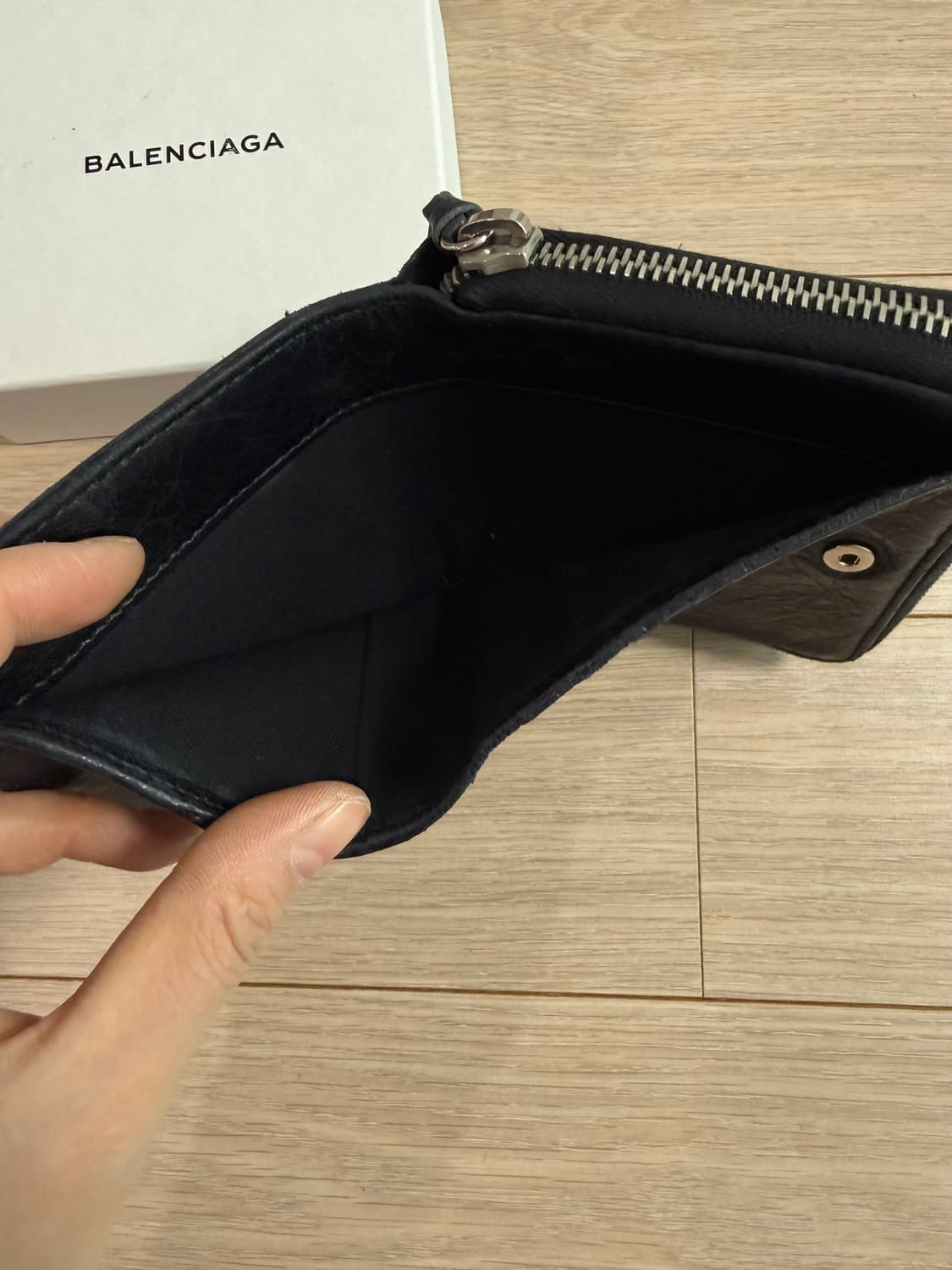 발렌시아가 모터 반지갑 상품이미지3