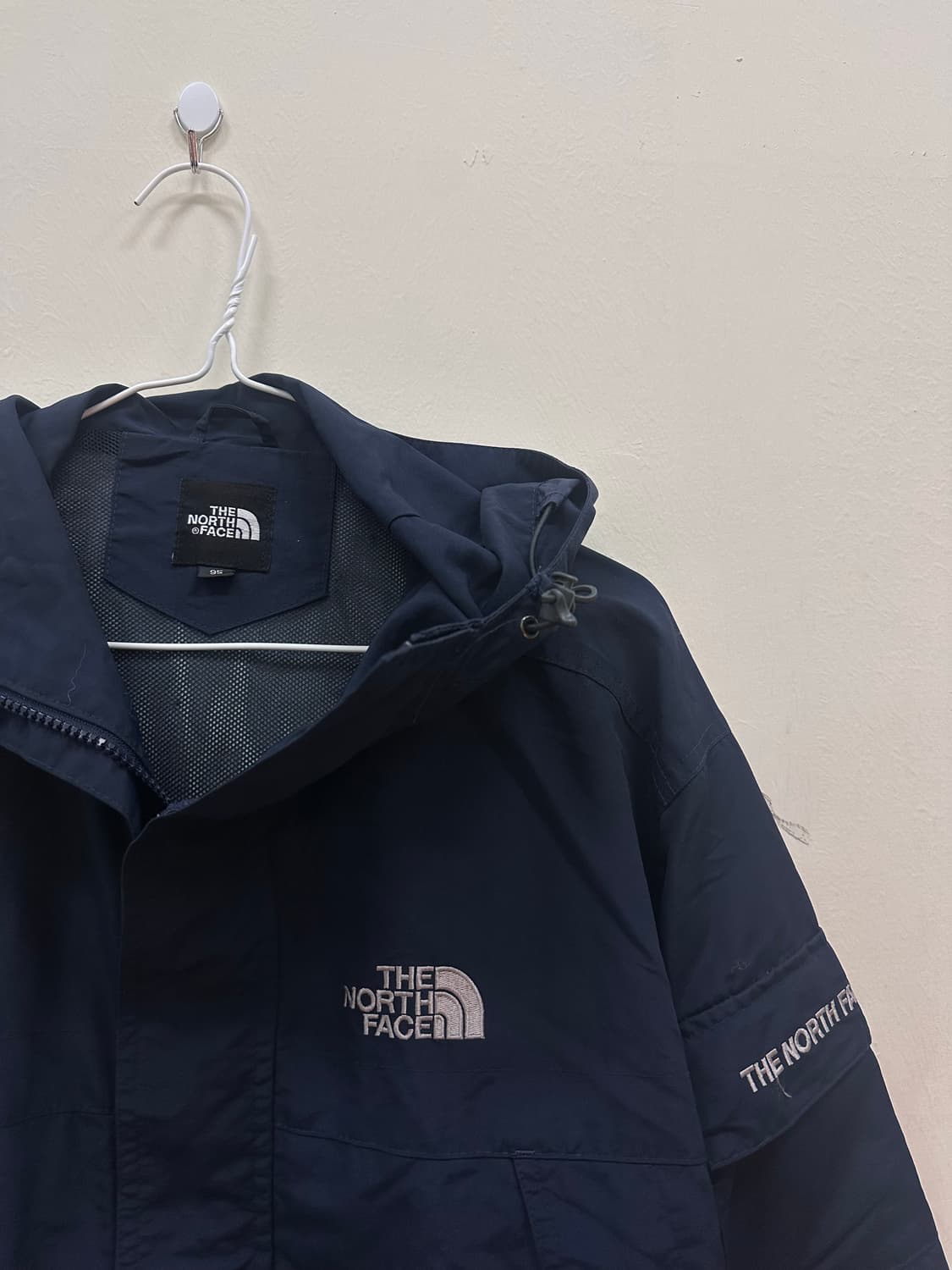 노스페이스 바람막이 상품이미지2