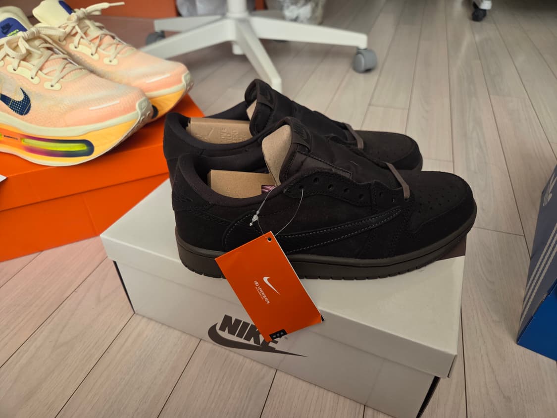 스캇 브라운 새상품 260사이즈 상품이미지1