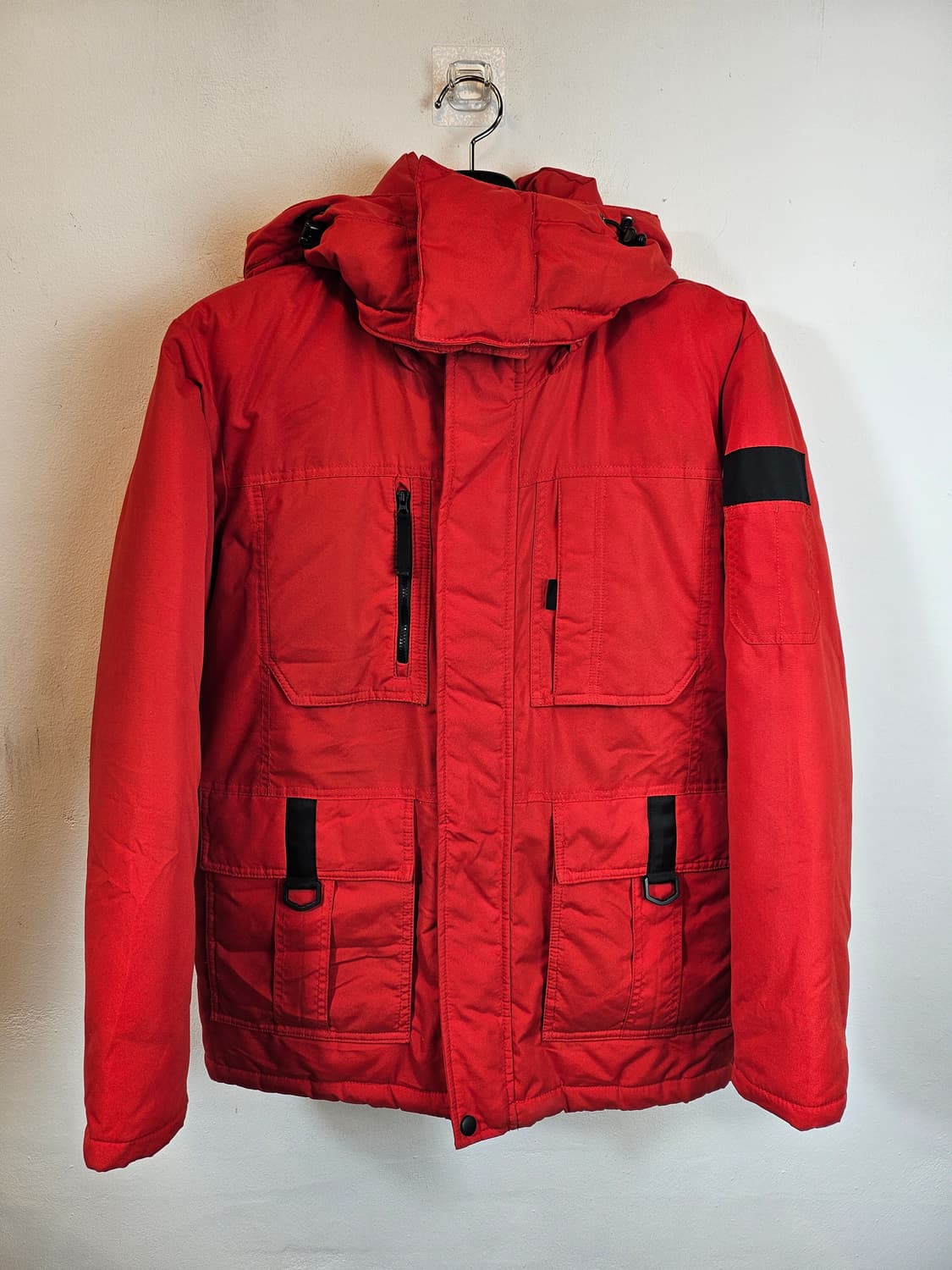 DESIGN BY ITALY 빨간색 패딩 95(M) 상품이미지1