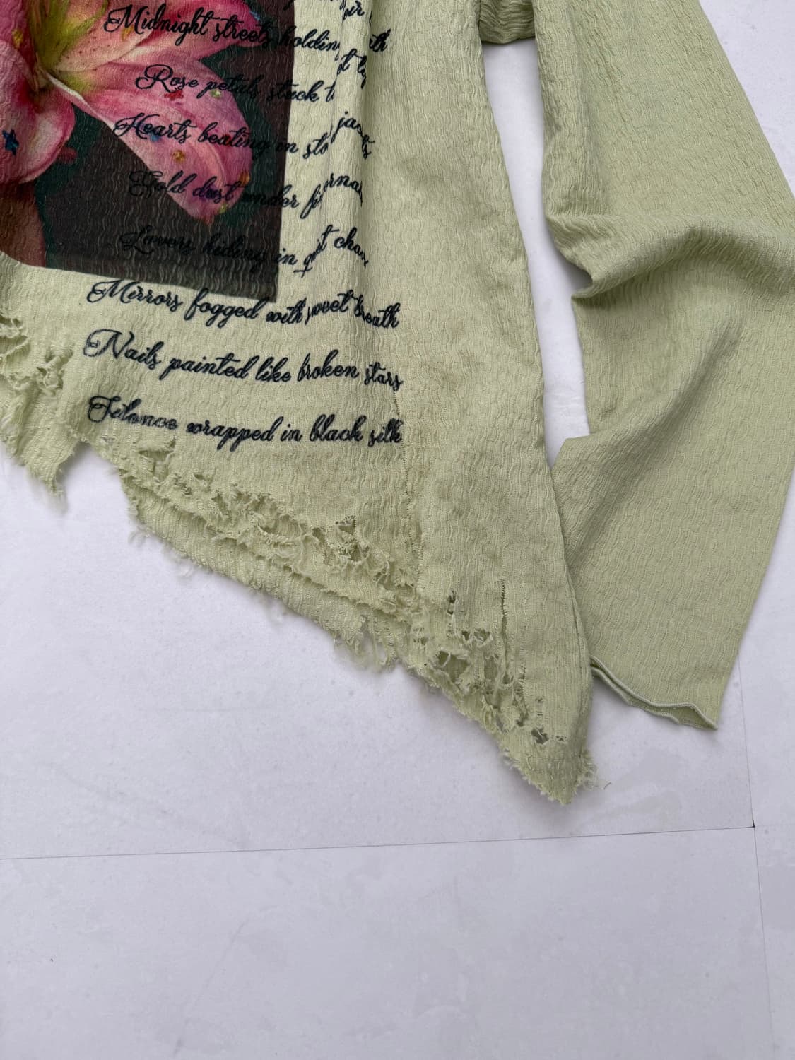 언발 컷아웃 플라워탑  상품이미지6