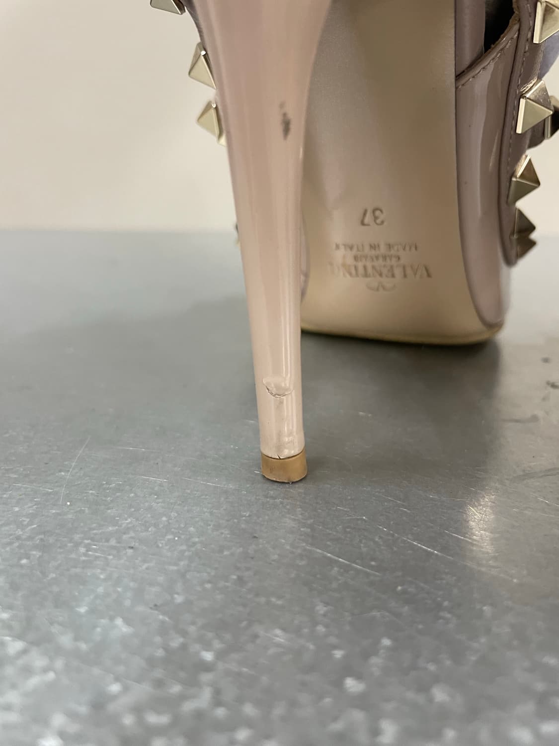 발렌티노 락스터드 슬링백 37 상품이미지9