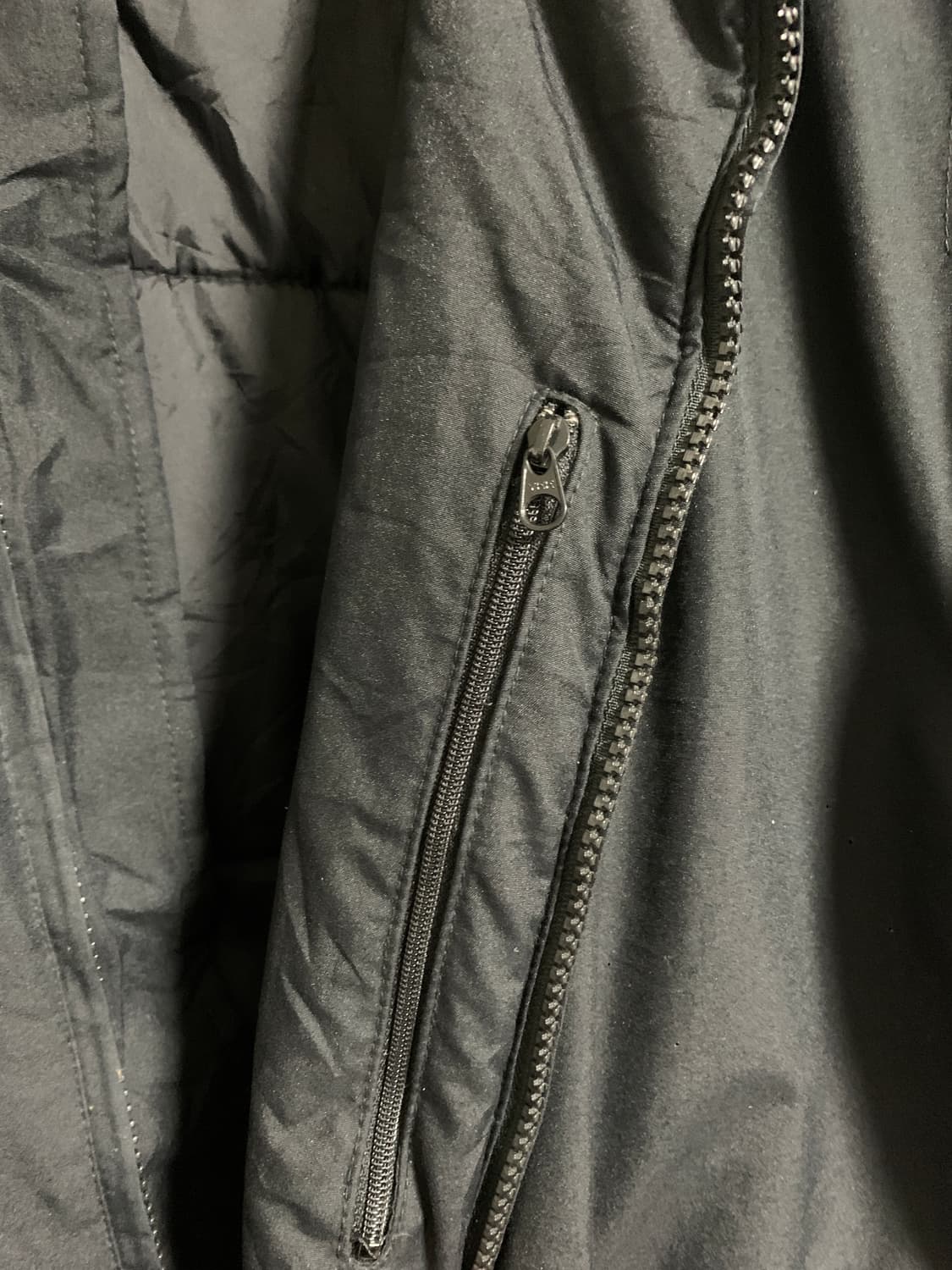 나이키 스우시 누빔 바람막이 상품이미지3