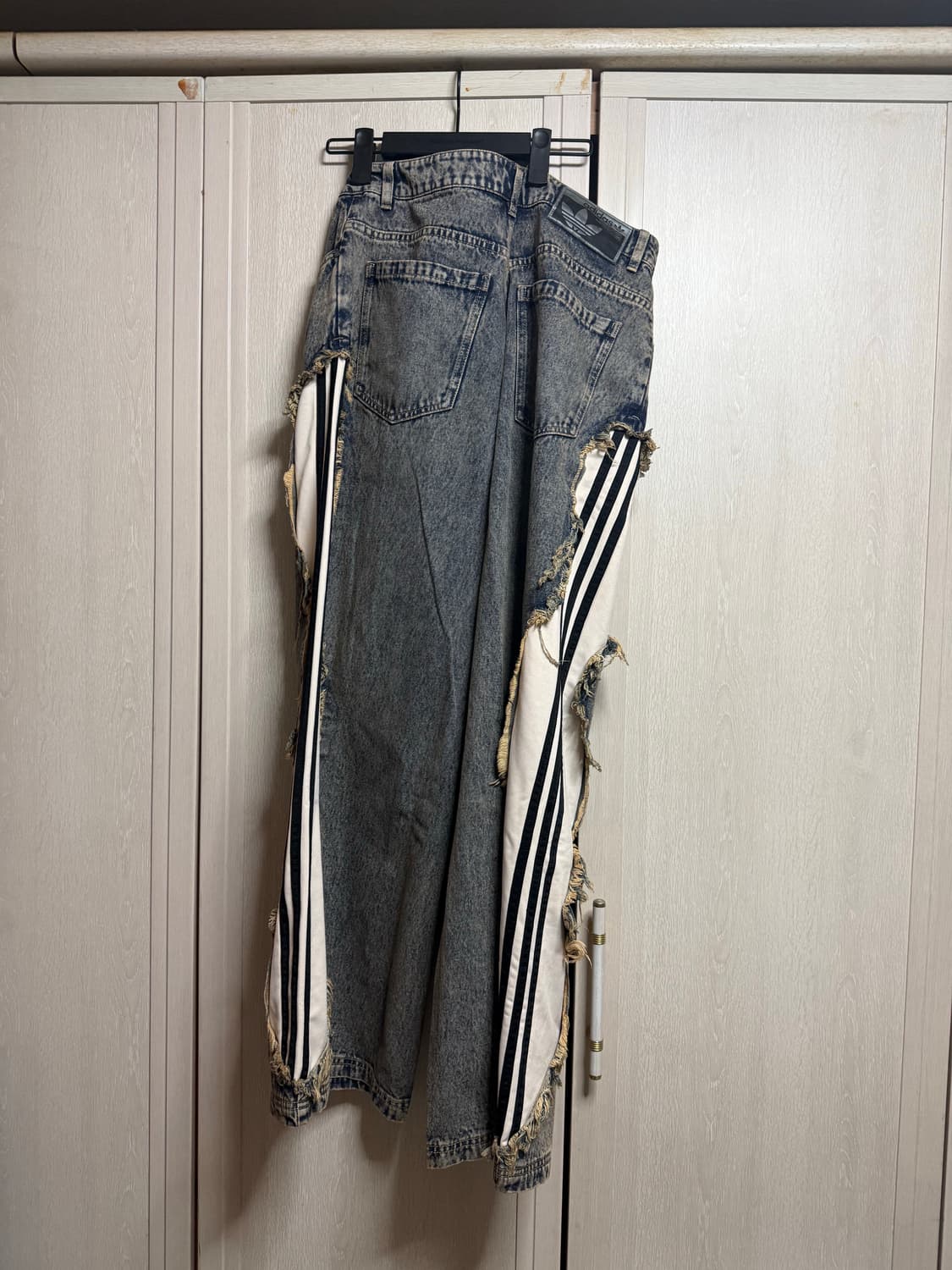 [M]아디다스 아딜레늄 5.0 디컨스트럭티드 데님팬츠 상품이미지2