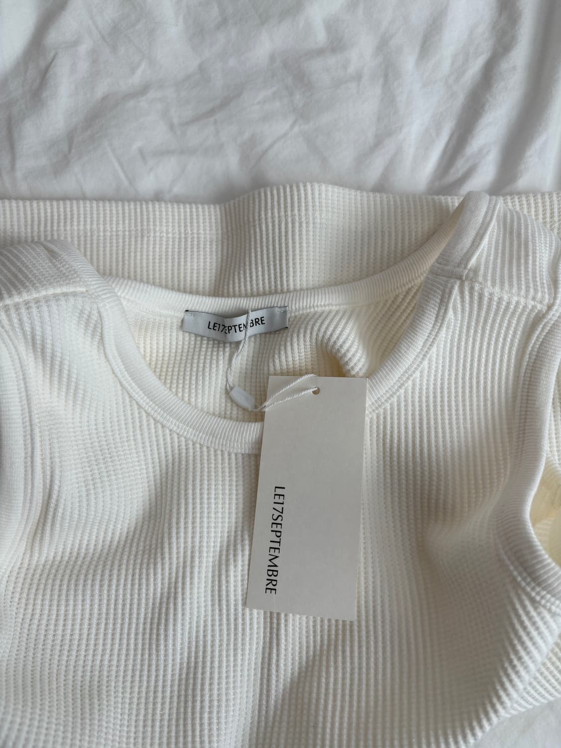 LE17SEPTEMBRE COY TOP in COTTON 슬리브리스 상품이미지4