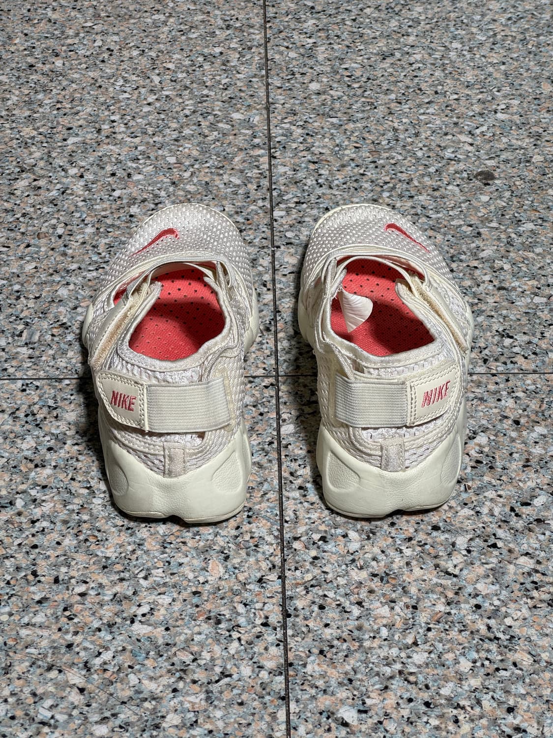 나이키 에어리프트 GS 세일 핑크 아쿠아 여름 샌들 상품이미지4