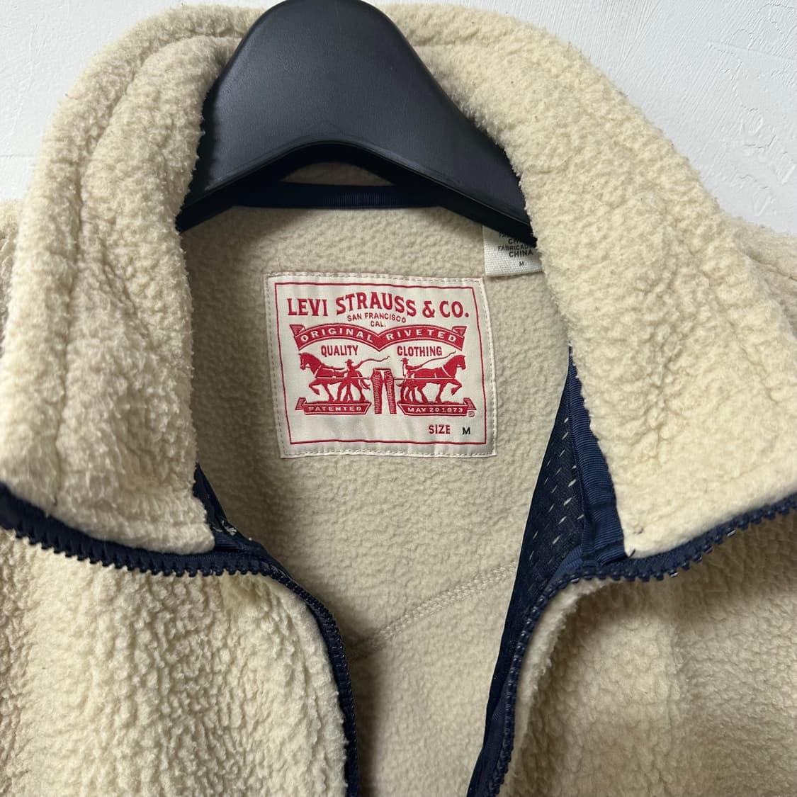 (M) 리바이스 아이보리 양털 플리스 자켓 상품이미지2